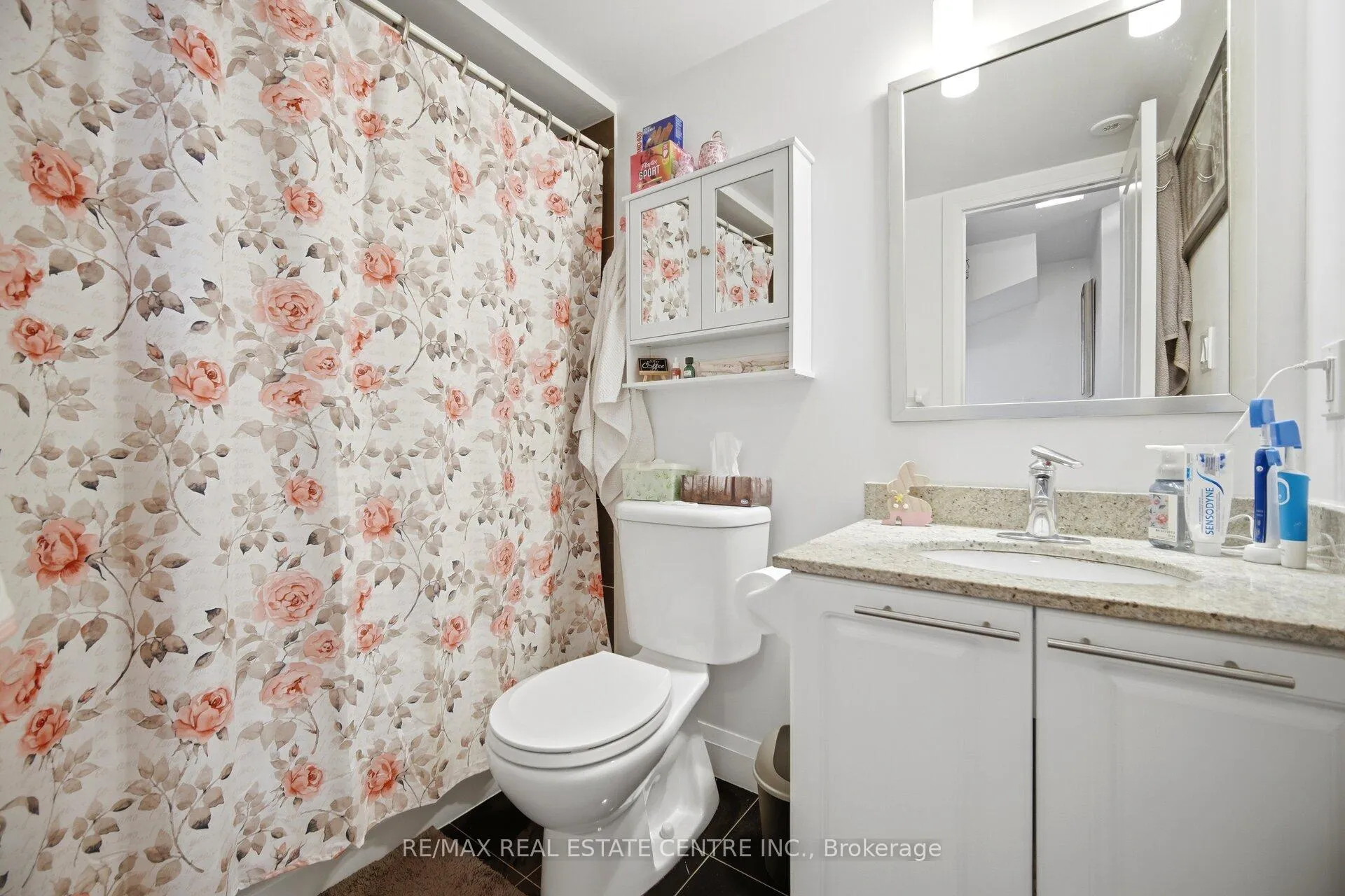 Photo 23 of Unit 211, 320 John Street, Markham, Aileen-Willowbrook — HOMEH