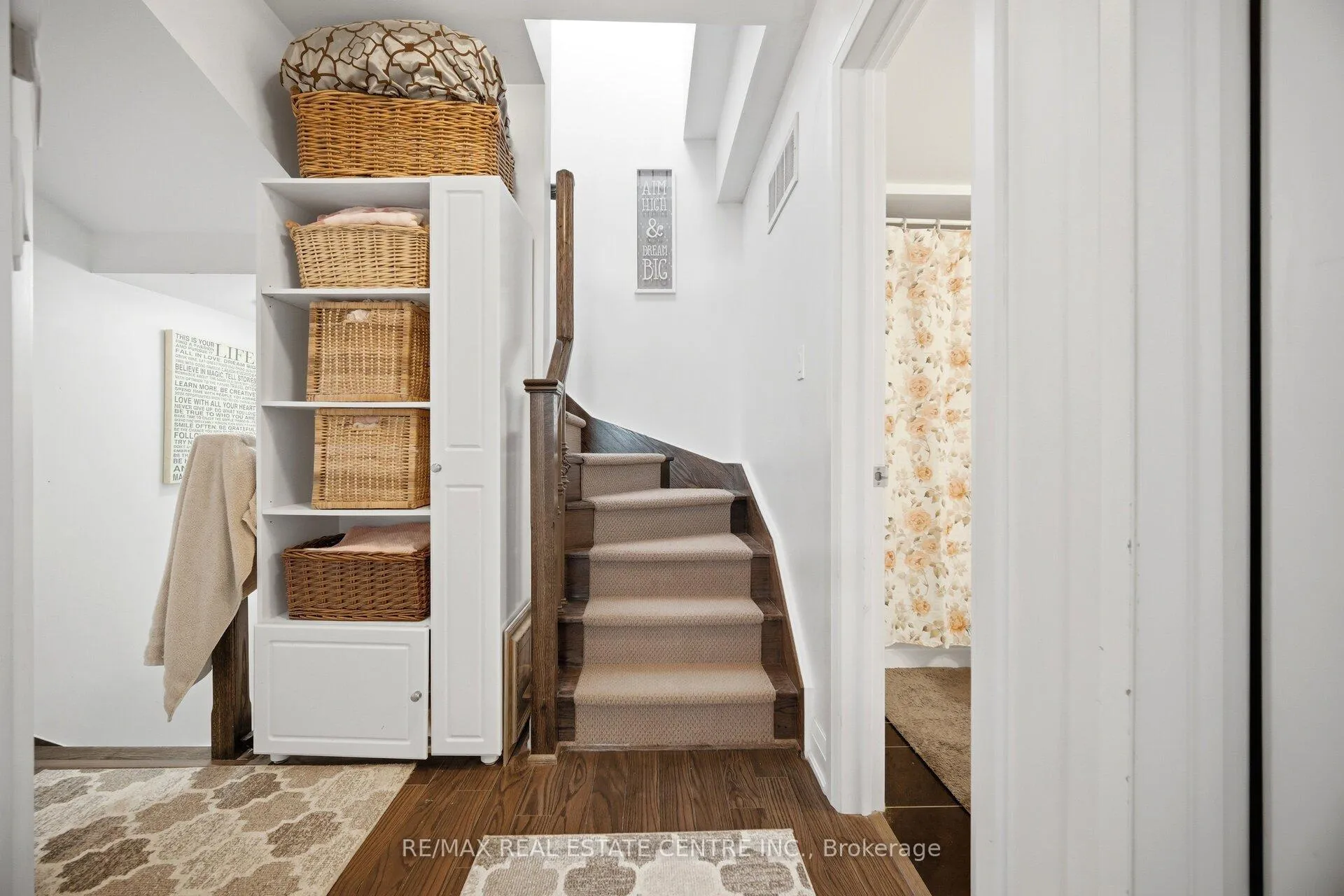 Photo 24 of Unit 211, 320 John Street, Markham, Aileen-Willowbrook — HOMEH
