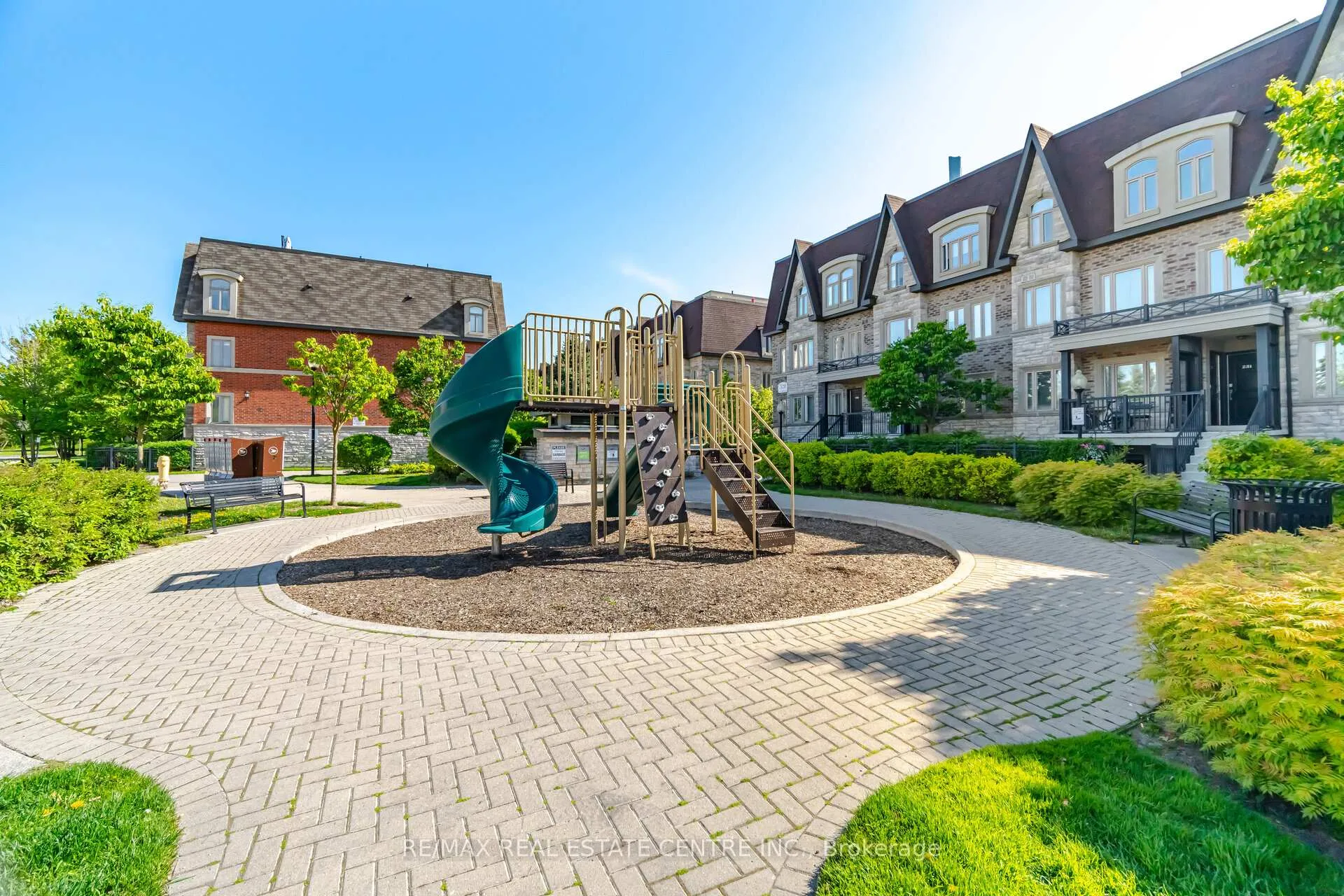 Photo 27 of Unit 211, 320 John Street, Markham, Aileen-Willowbrook — HOMEH