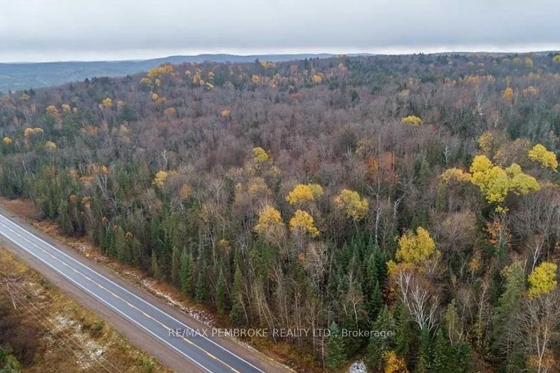 Photo 2 of 27681 Highway 60, South Algonquin — HOMEH