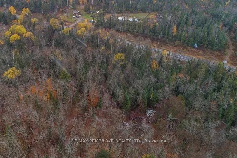 Photo 8 of 27681 Highway 60, South Algonquin — HOMEH