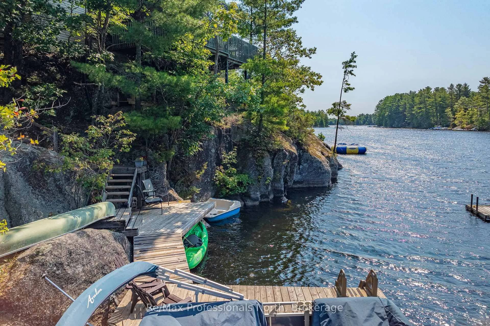 Photo 3 of 1118 Tomingas Road, Gravenhurst, Muskoka (S) — HOMEH