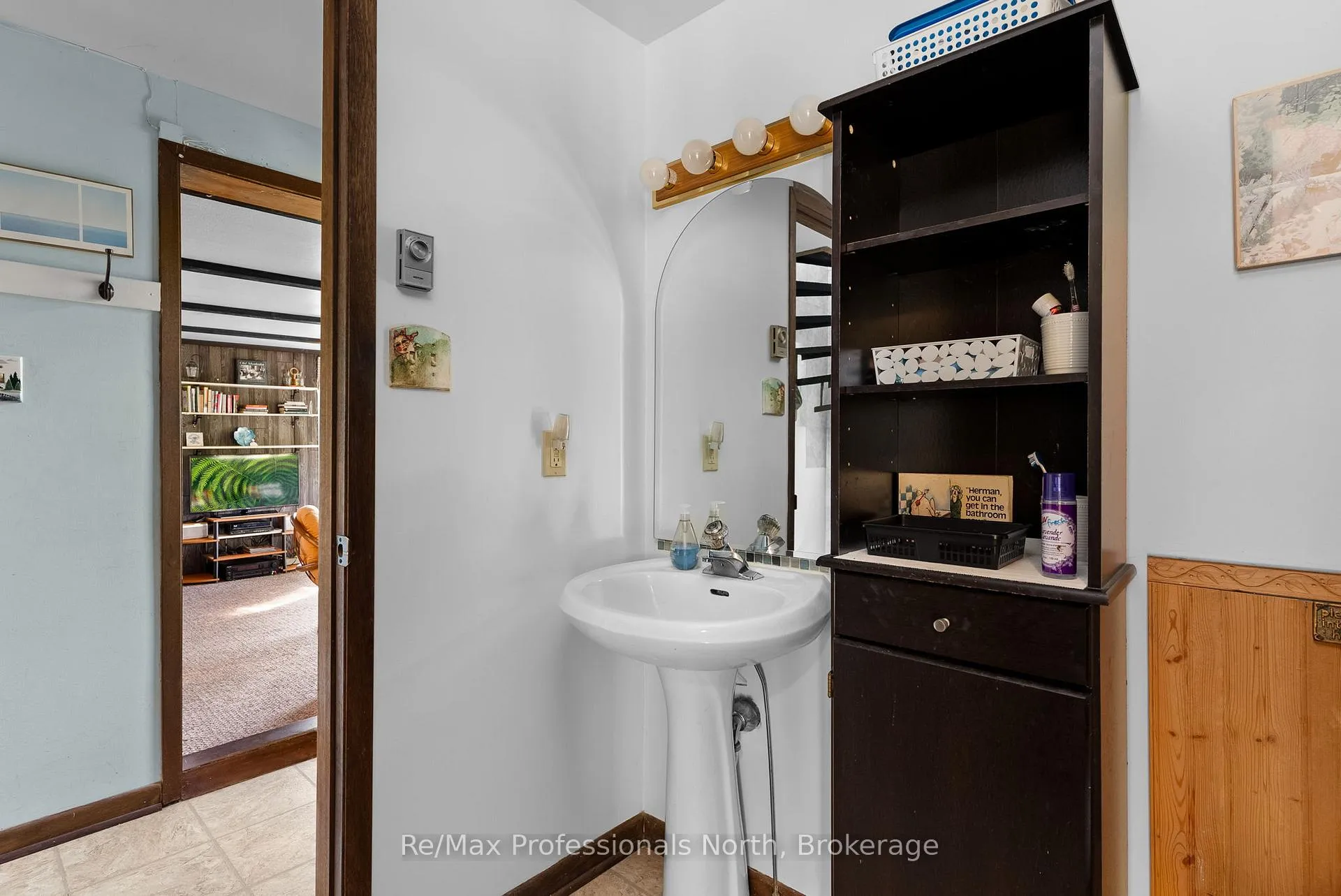 Photo 12 of 1118 Tomingas Road, Gravenhurst, Muskoka (S) — HOMEH