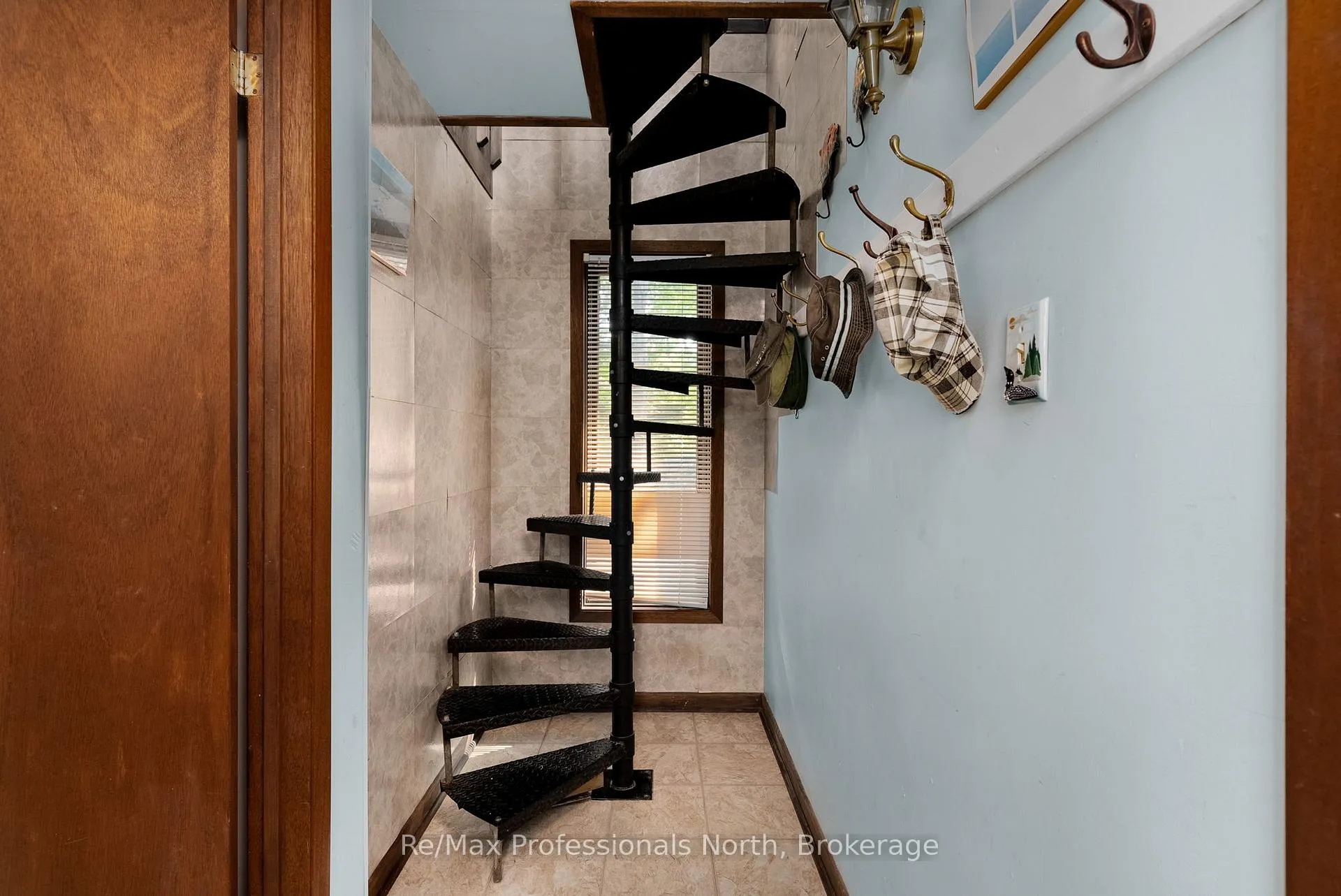 Photo 14 of 1118 Tomingas Road, Gravenhurst, Muskoka (S) — HOMEH