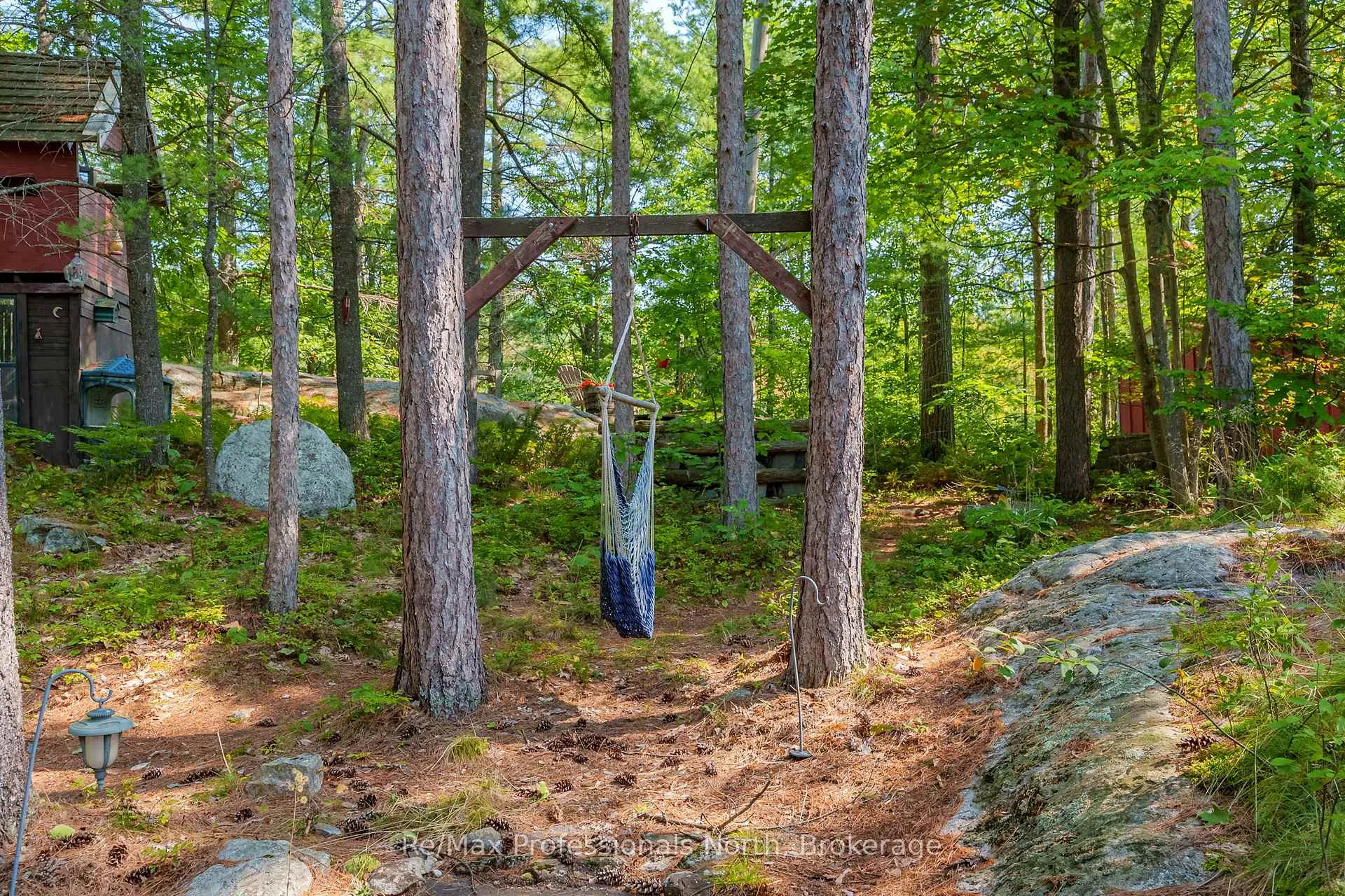 Photo 27 of 1118 Tomingas Road, Gravenhurst, Muskoka (S) — HOMEH