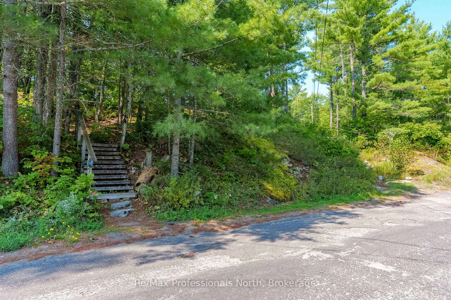 Photo 30 of 1118 Tomingas Road, Gravenhurst, Muskoka (S) — HOMEH
