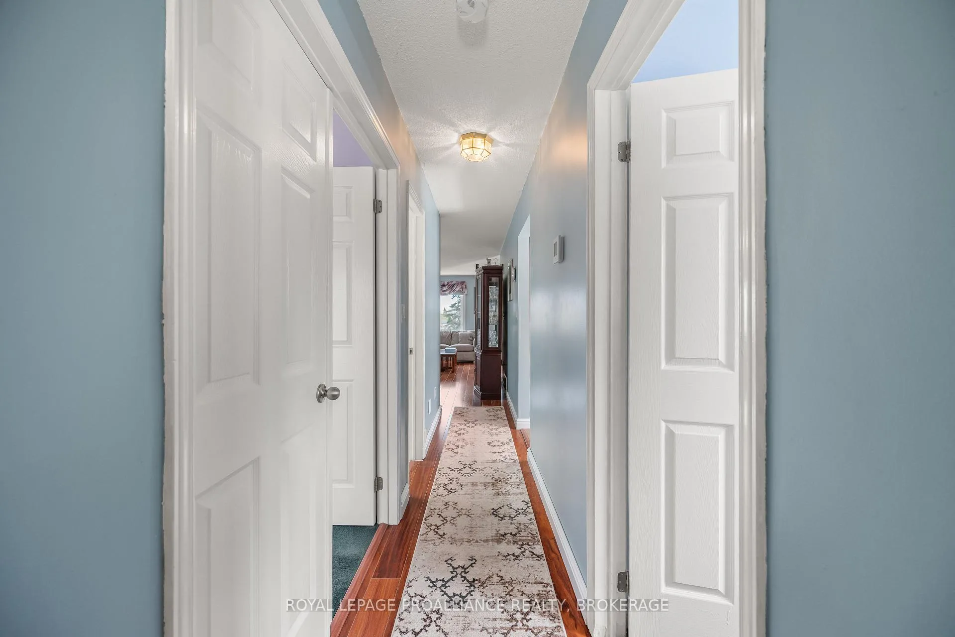 Photo 16 of 307 Amherst Drive, Loyalist, Amherstview — HOMEH
