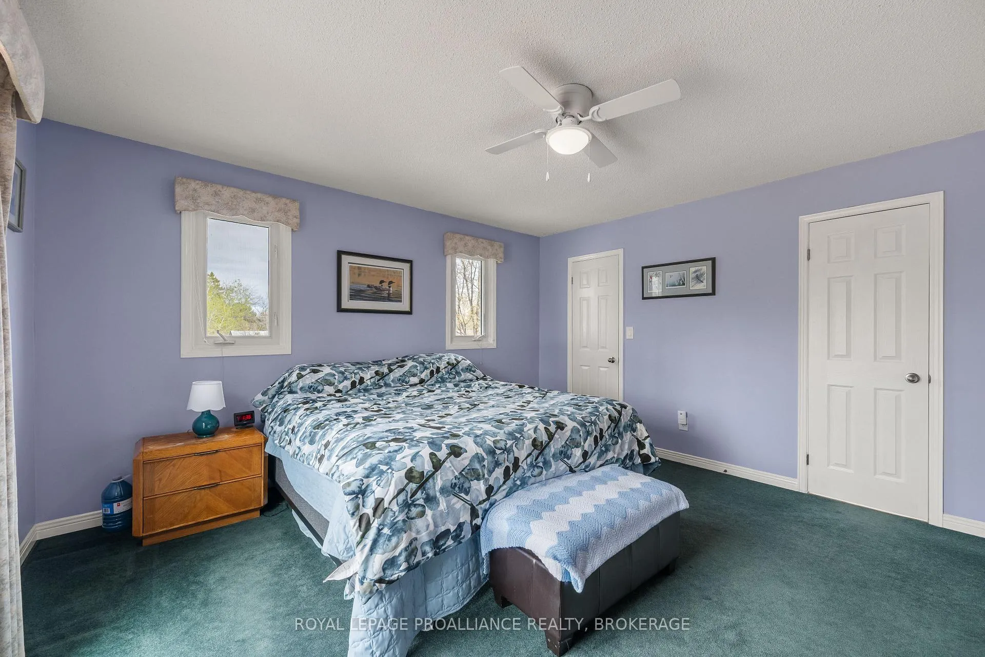 Photo 24 of 307 Amherst Drive, Loyalist, Amherstview — HOMEH