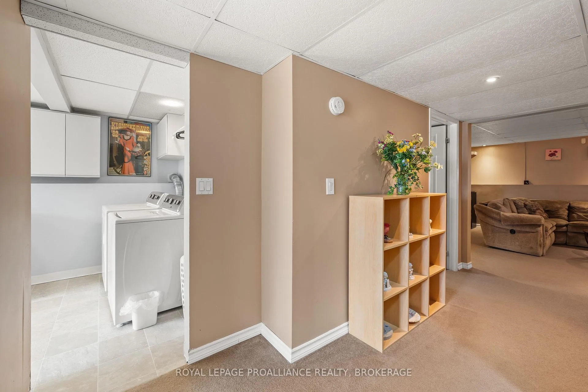 Photo 25 of 307 Amherst Drive, Loyalist, Amherstview — HOMEH