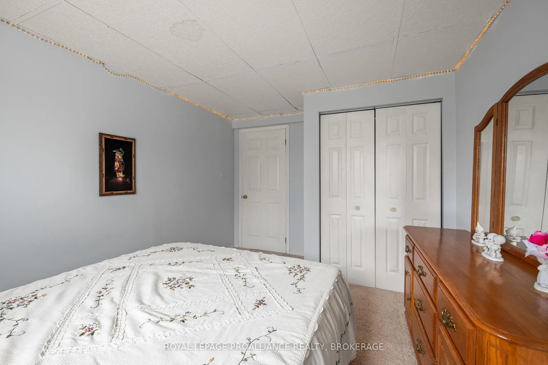 Photo 28 of 307 Amherst Drive, Loyalist, Amherstview — HOMEH