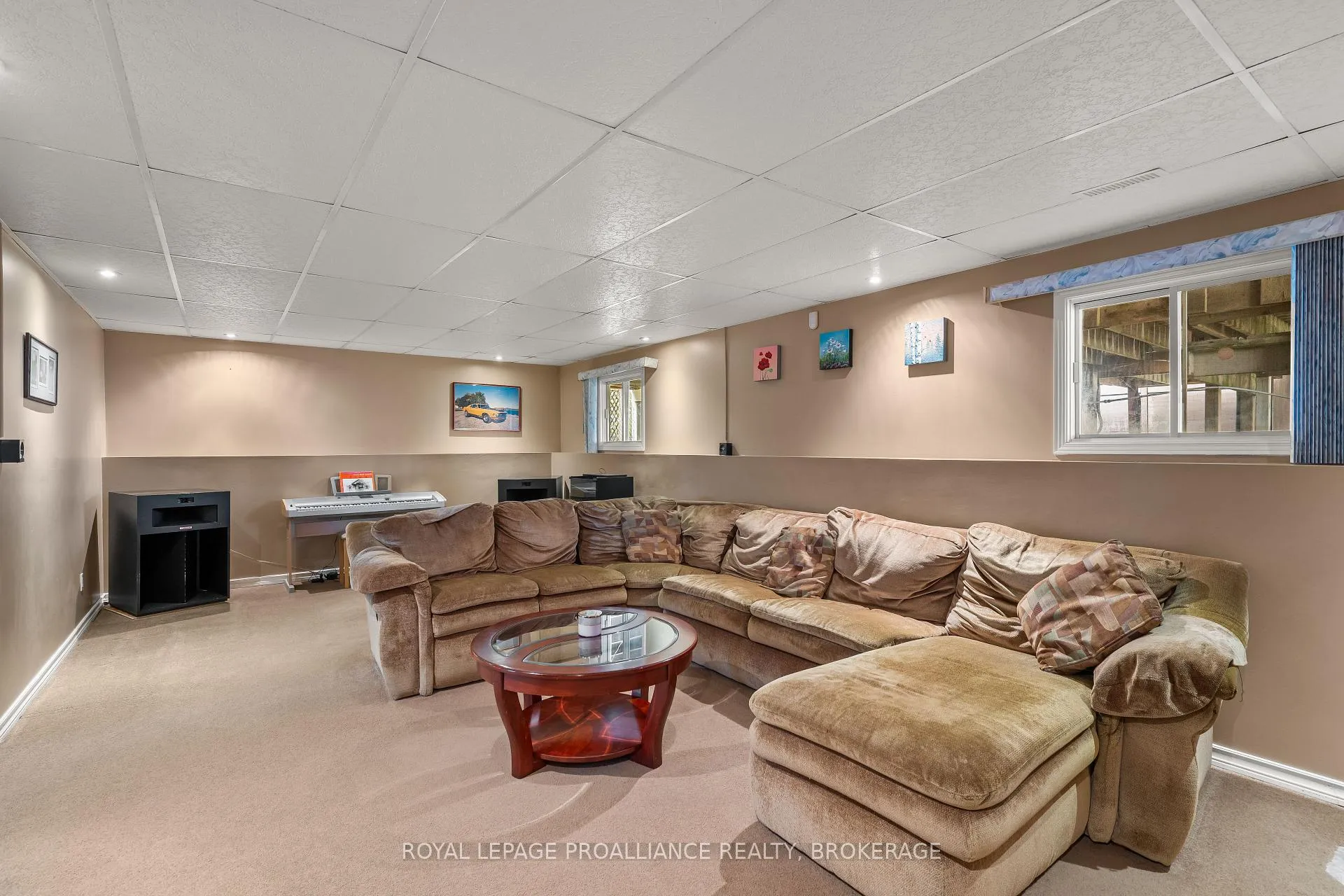 Photo 38 of 307 Amherst Drive, Loyalist, Amherstview — HOMEH