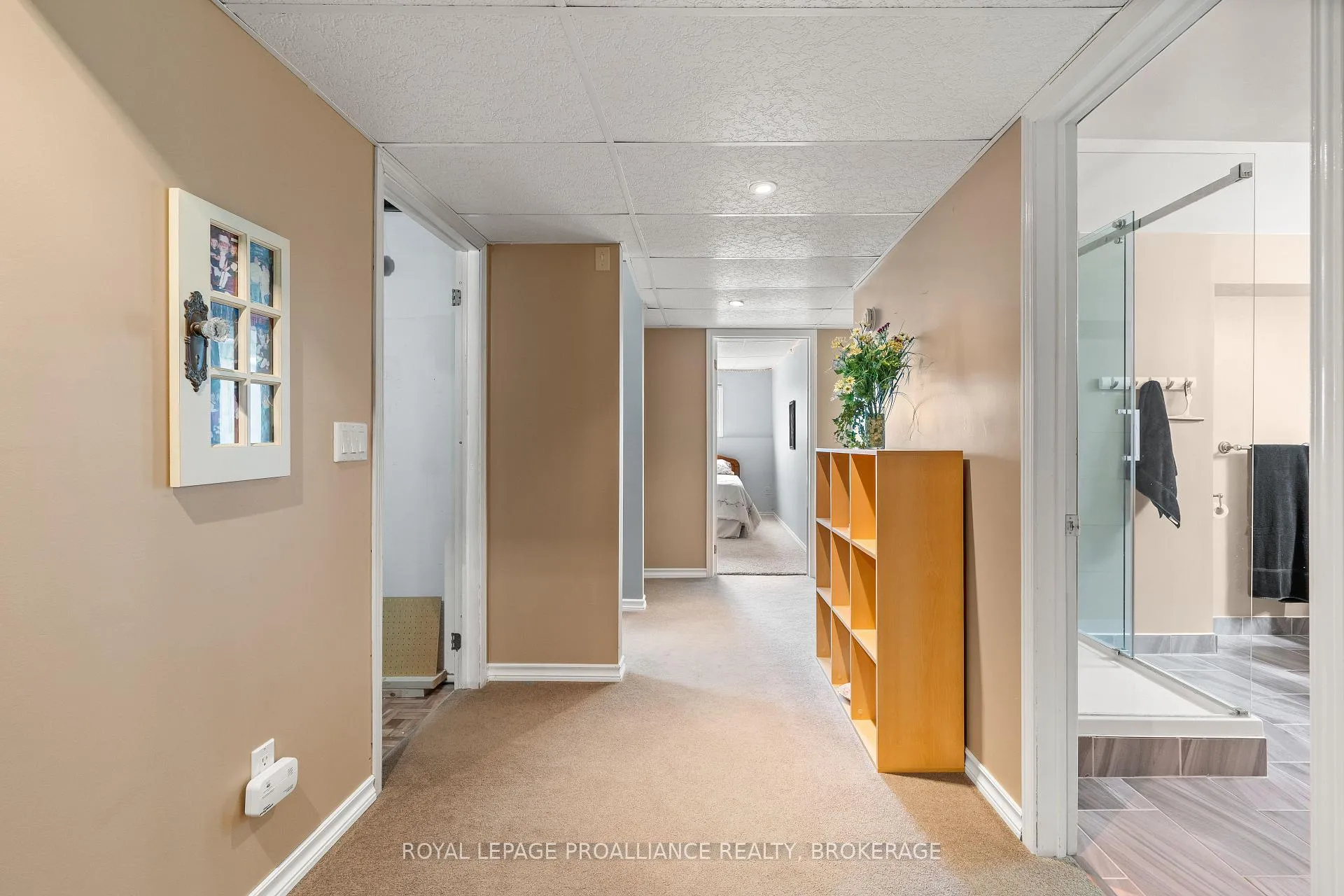 Photo 43 of 307 Amherst Drive, Loyalist, Amherstview — HOMEH