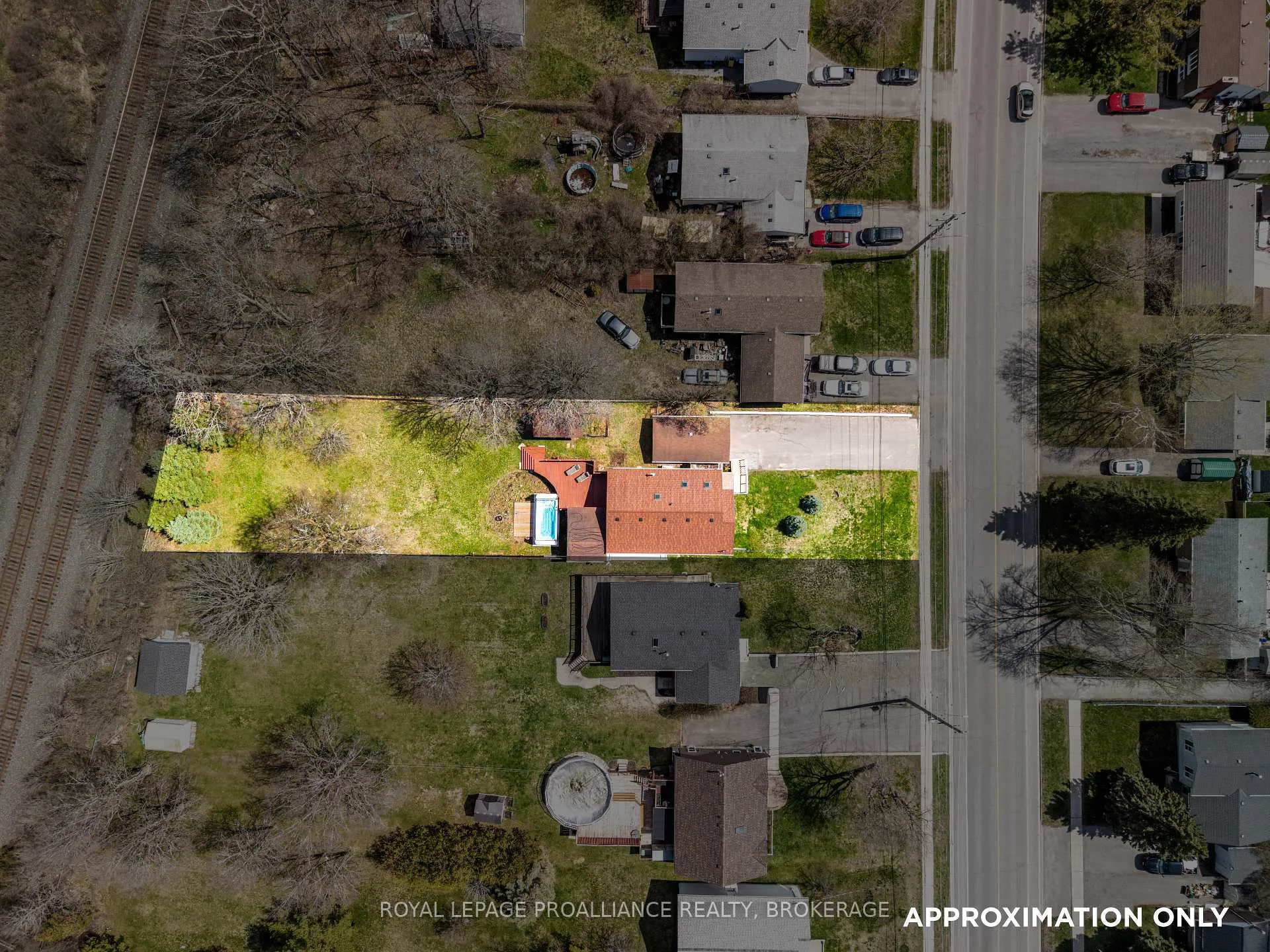 Photo 49 of 307 Amherst Drive, Loyalist, Amherstview — HOMEH