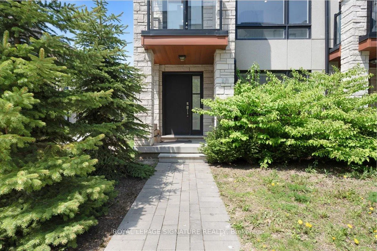 Photo 2 of 41 Burnet Drive, Vaughan, Vellore Village — HOMEH