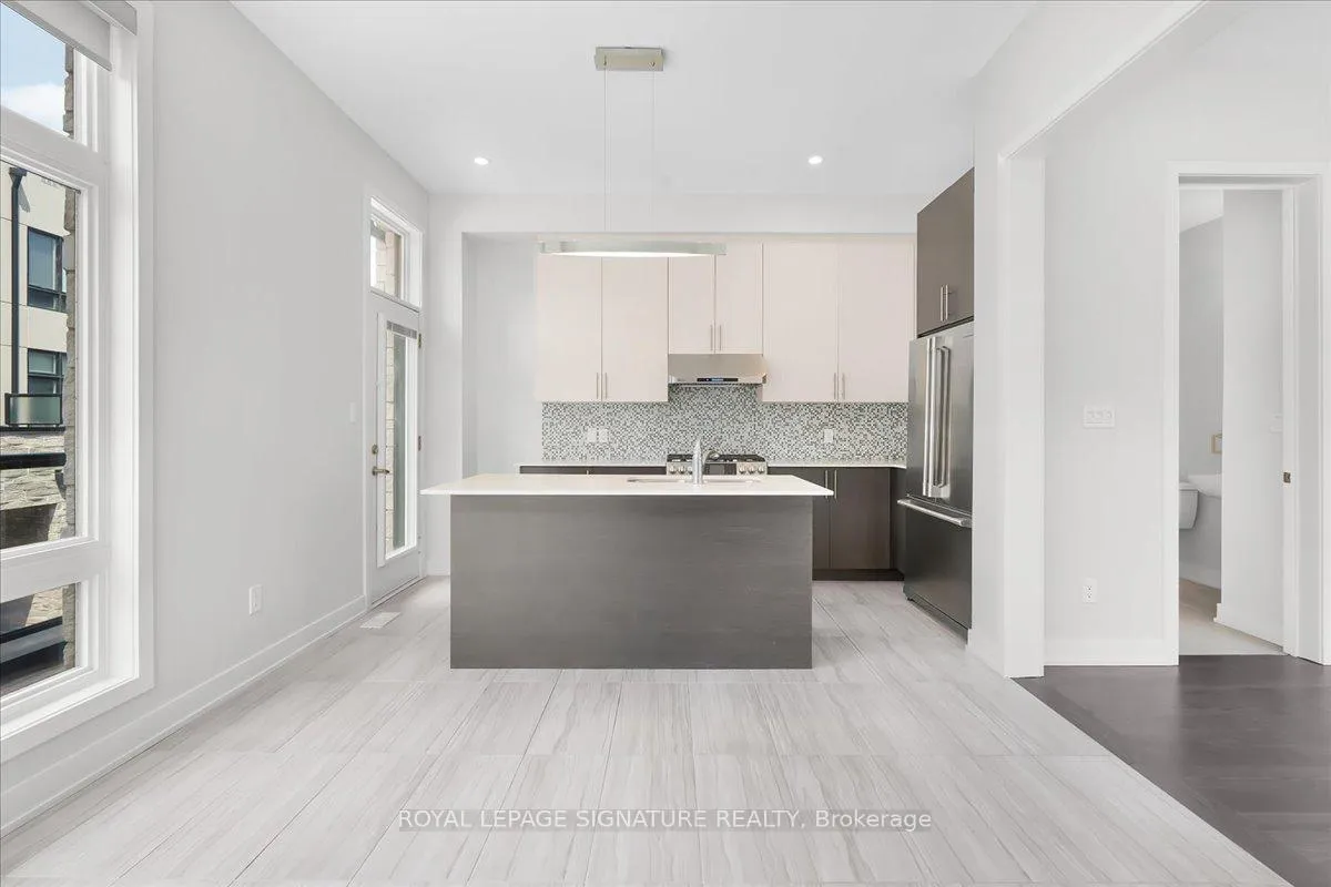 Photo 10 of 41 Burnet Drive, Vaughan, Vellore Village — HOMEH