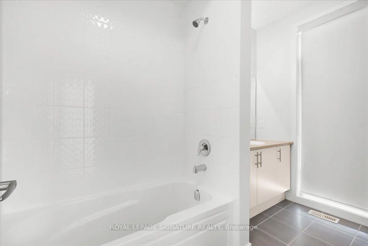 Photo 20 of 41 Burnet Drive, Vaughan, Vellore Village — HOMEH