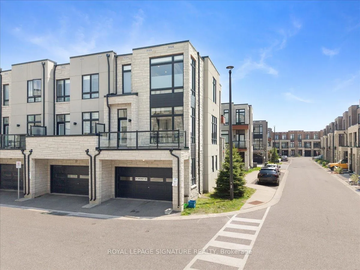 Photo 22 of 41 Burnet Drive, Vaughan, Vellore Village — HOMEH