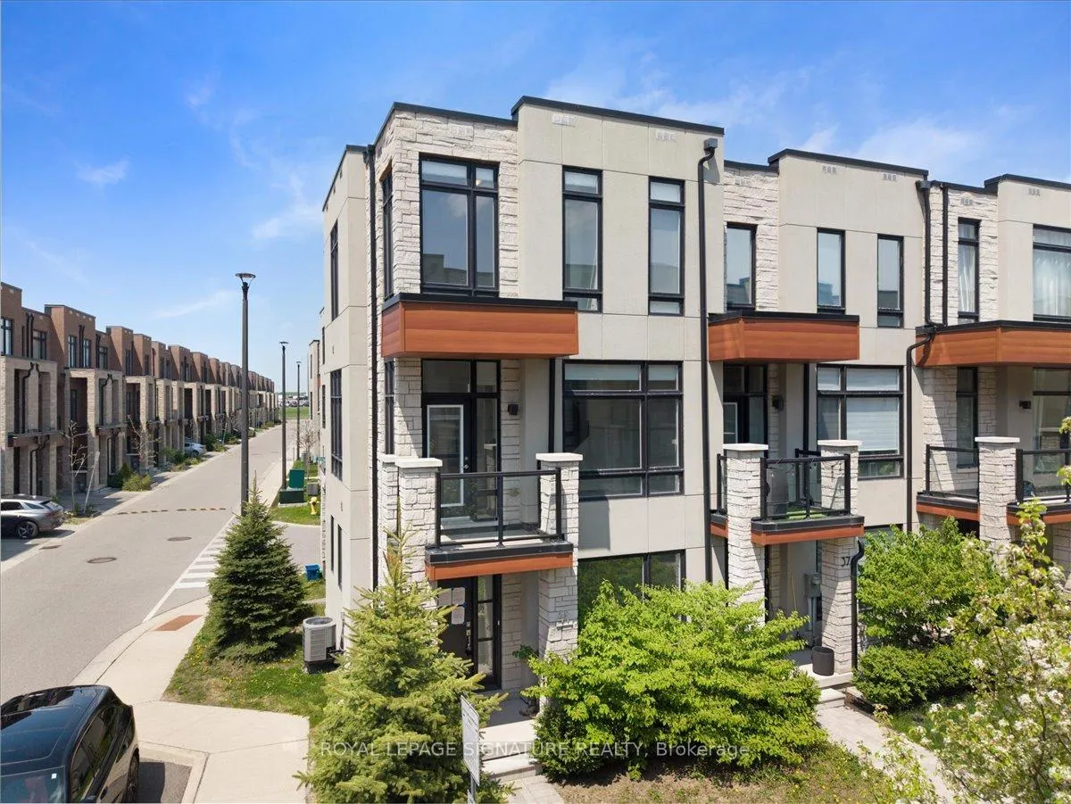 Photo 26 of 41 Burnet Drive, Vaughan, Vellore Village — HOMEH