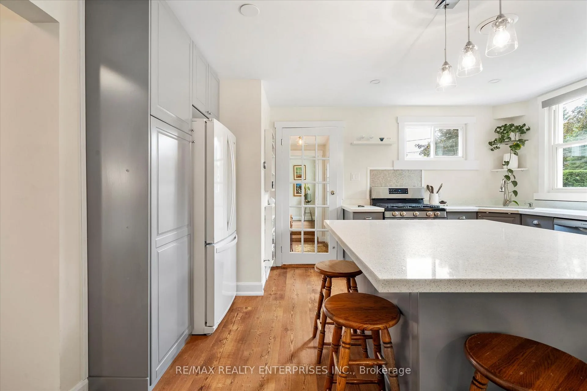 Photo 13 of 6295 Guelph Line, Burlington, Rural Burlington — HOMEH