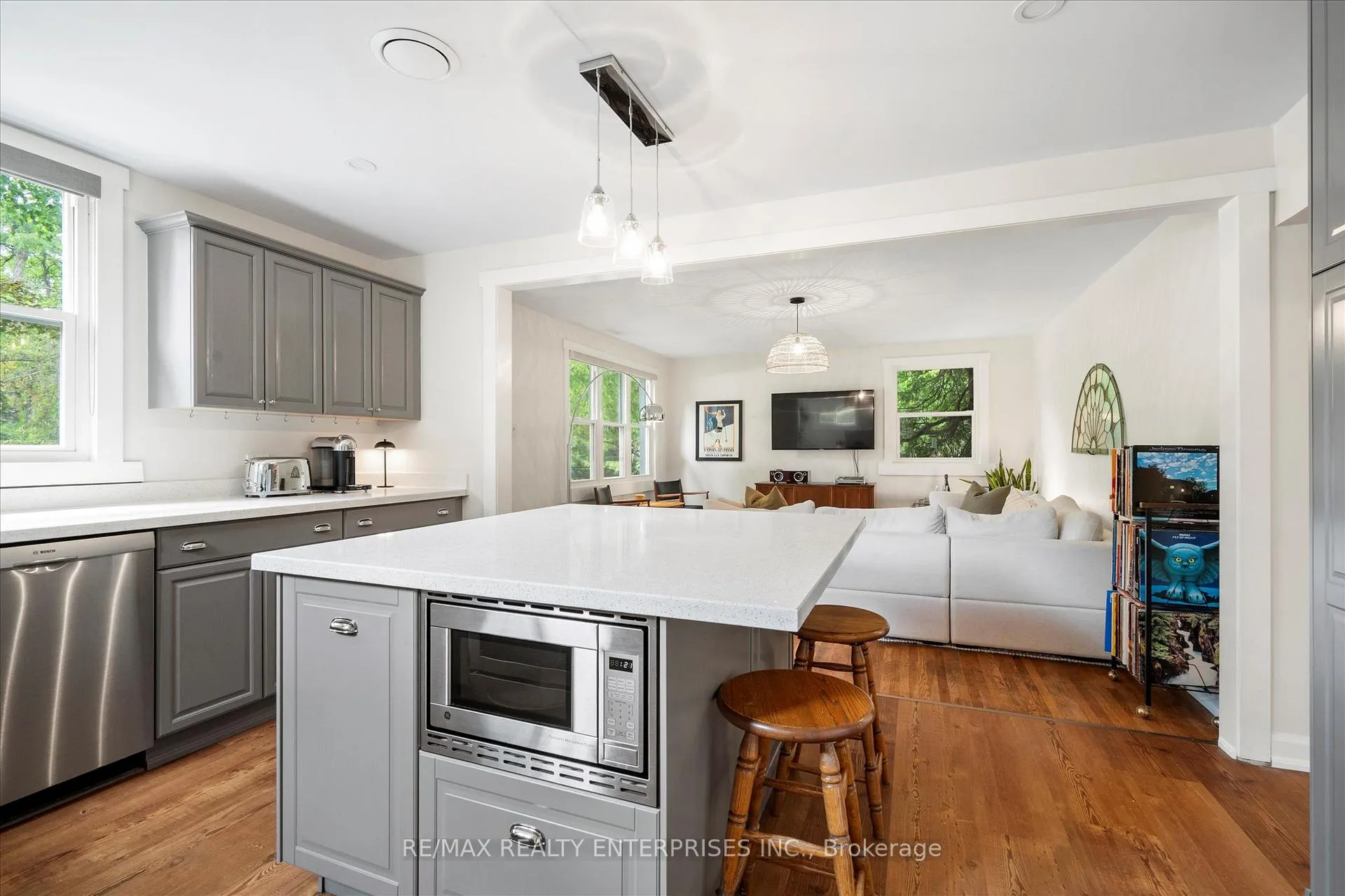 Photo 15 of 6295 Guelph Line, Burlington, Rural Burlington — HOMEH