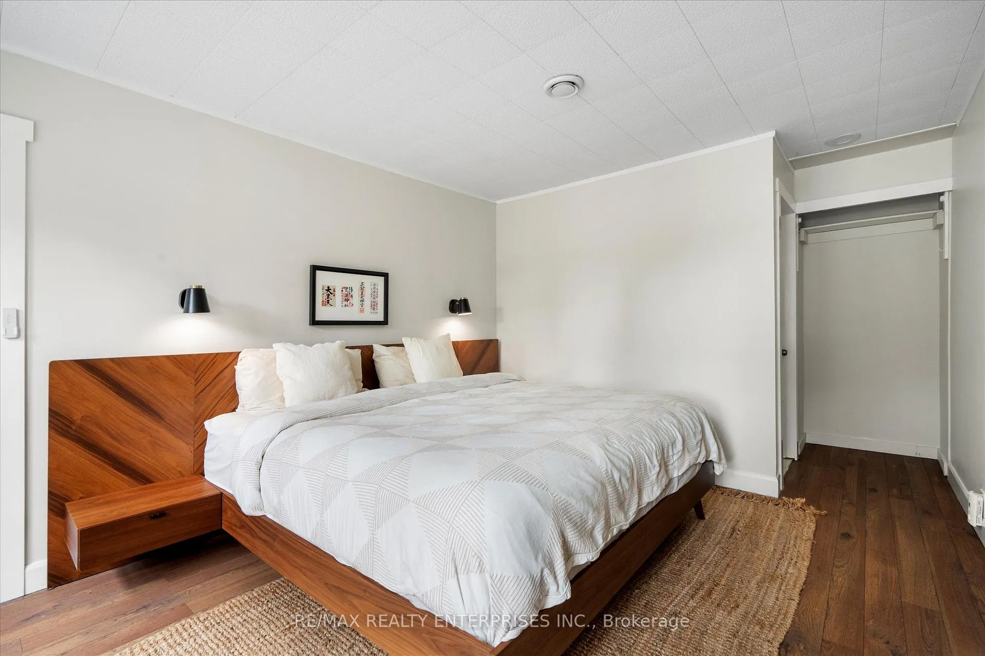 Photo 20 of 6295 Guelph Line, Burlington, Rural Burlington — HOMEH