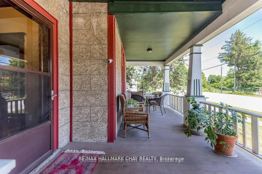 Photo 3 of 4514 Penetanguishene Road, Springwater, Hillsdale — HOMEH