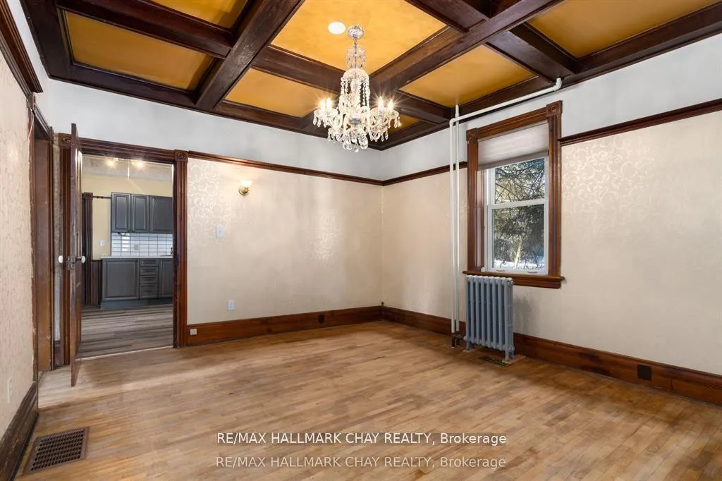 Photo 9 of 4514 Penetanguishene Road, Springwater, Hillsdale — HOMEH