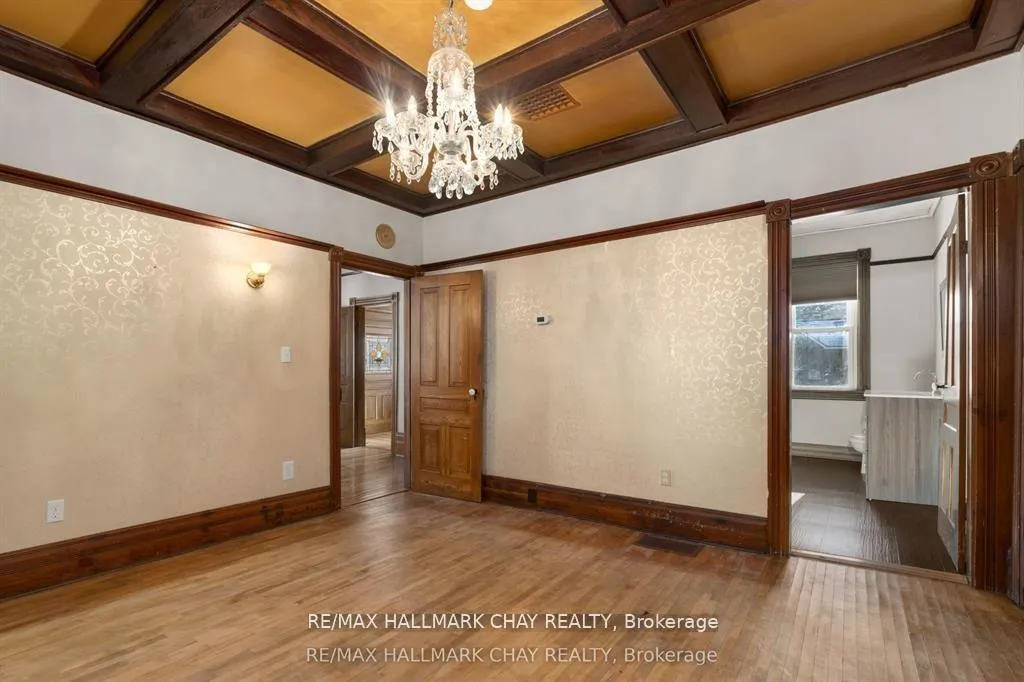 Photo 10 of 4514 Penetanguishene Road, Springwater, Hillsdale — HOMEH