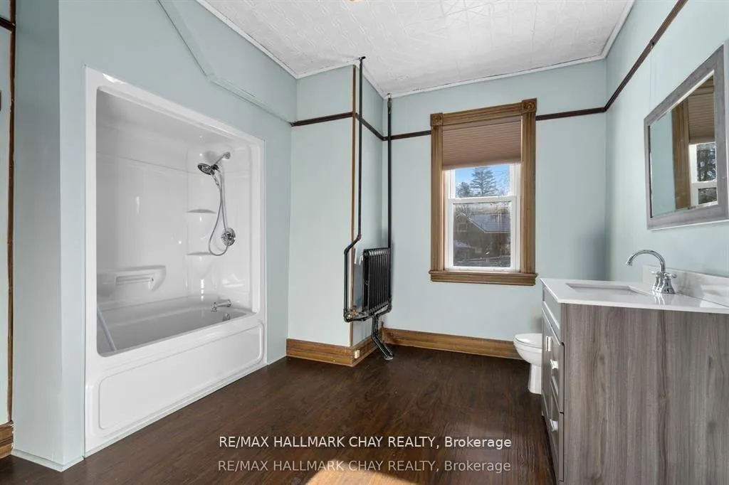 Photo 11 of 4514 Penetanguishene Road, Springwater, Hillsdale — HOMEH