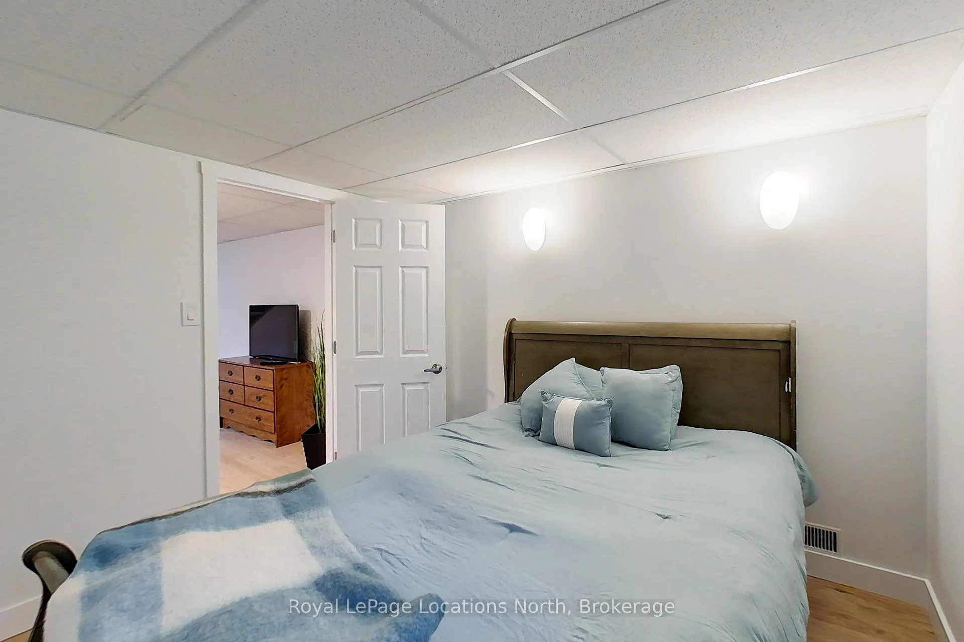 Photo 34 of 223 Pearson Street, Meaford — HOMEH