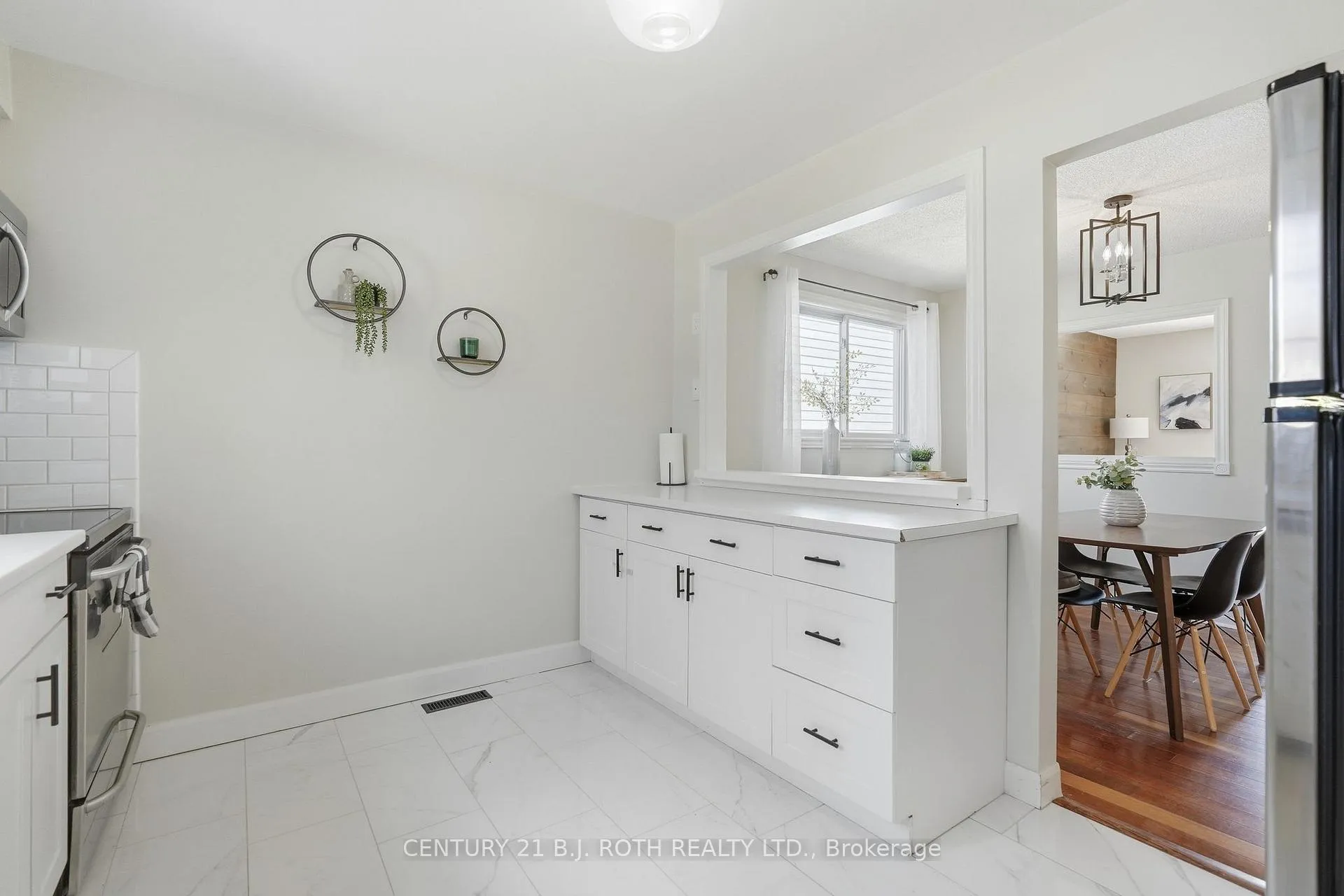 Photo 9 of 109 Elizabeth Street, Barrie, Ardagh — HOMEH