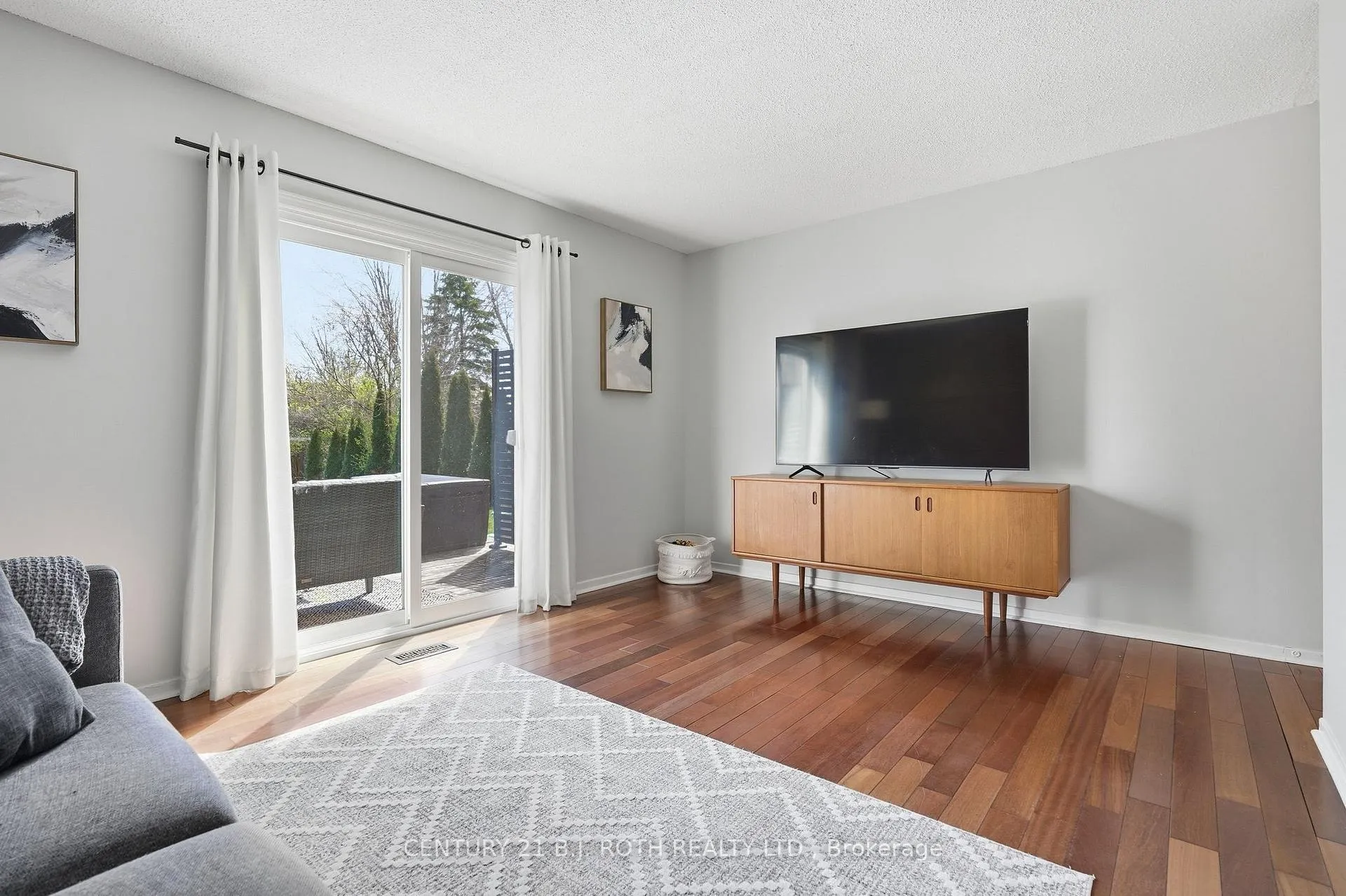 Photo 14 of 109 Elizabeth Street, Barrie, Ardagh — HOMEH
