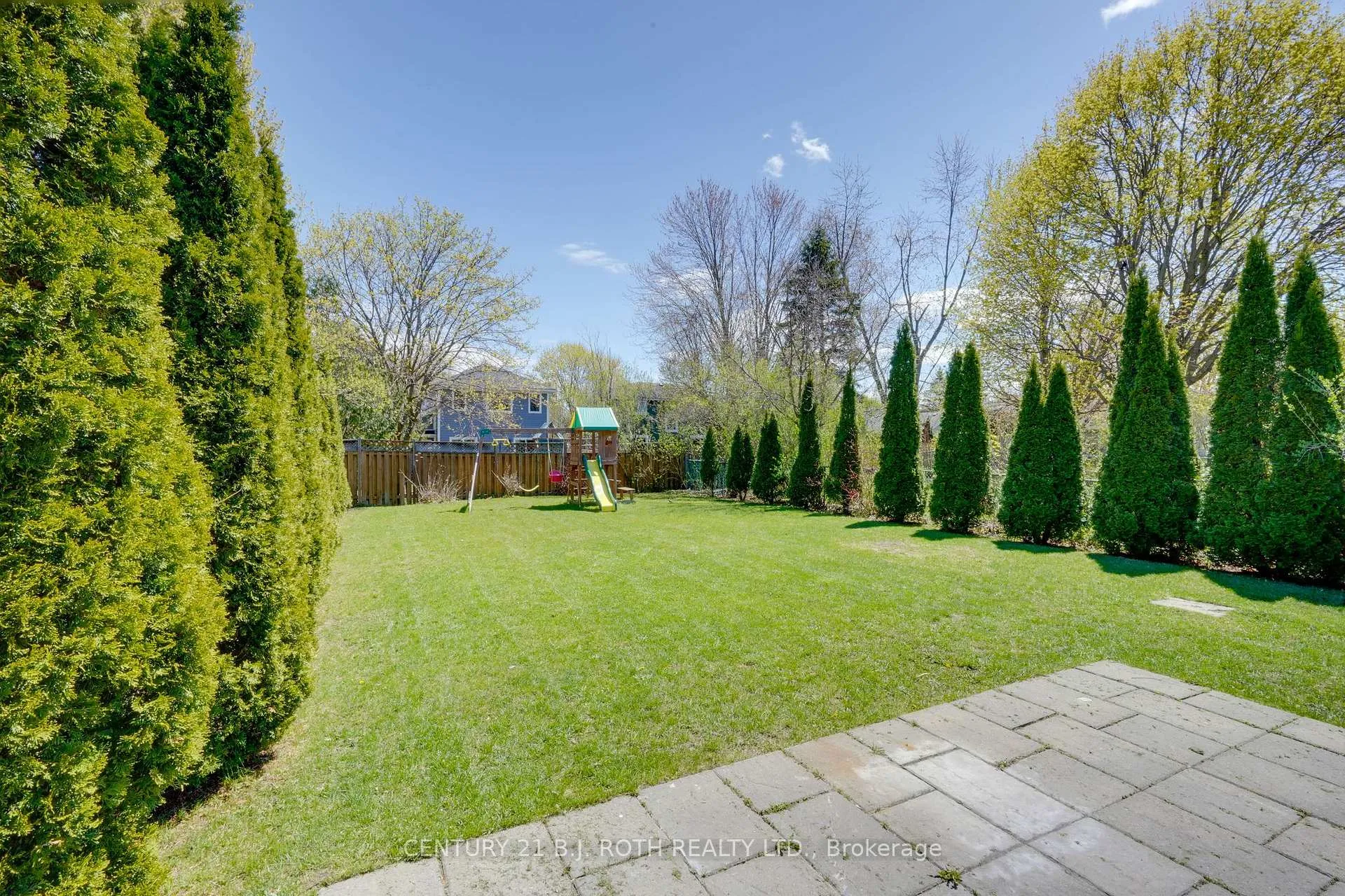 Photo 40 of 109 Elizabeth Street, Barrie, Ardagh — HOMEH