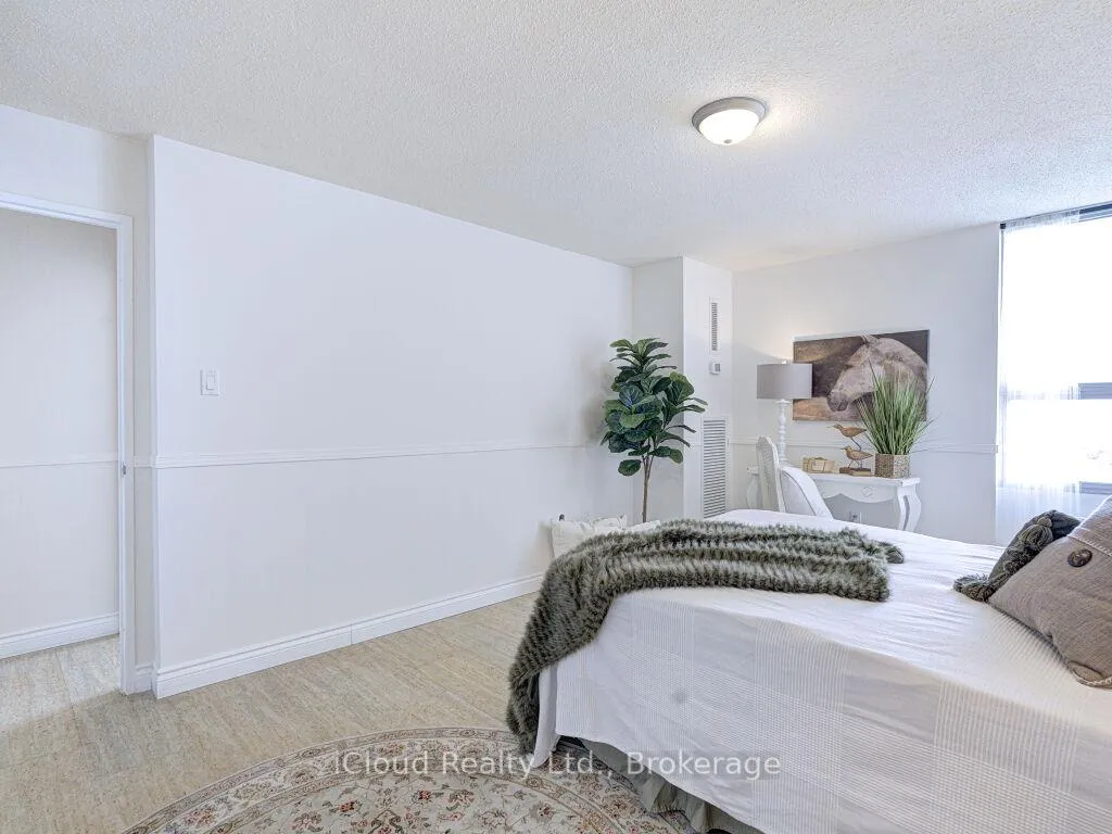 Photo 27 of Unit 604, 2055 Upper Middle Road, Burlington, Brant Hills — HOMEH