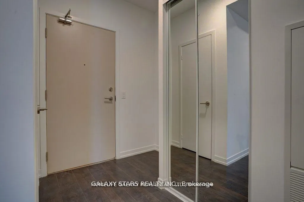 Photo 4 of Unit 307, 2020 Bathurst Street, Toronto, Humewood-Cedarvale — HOMEH