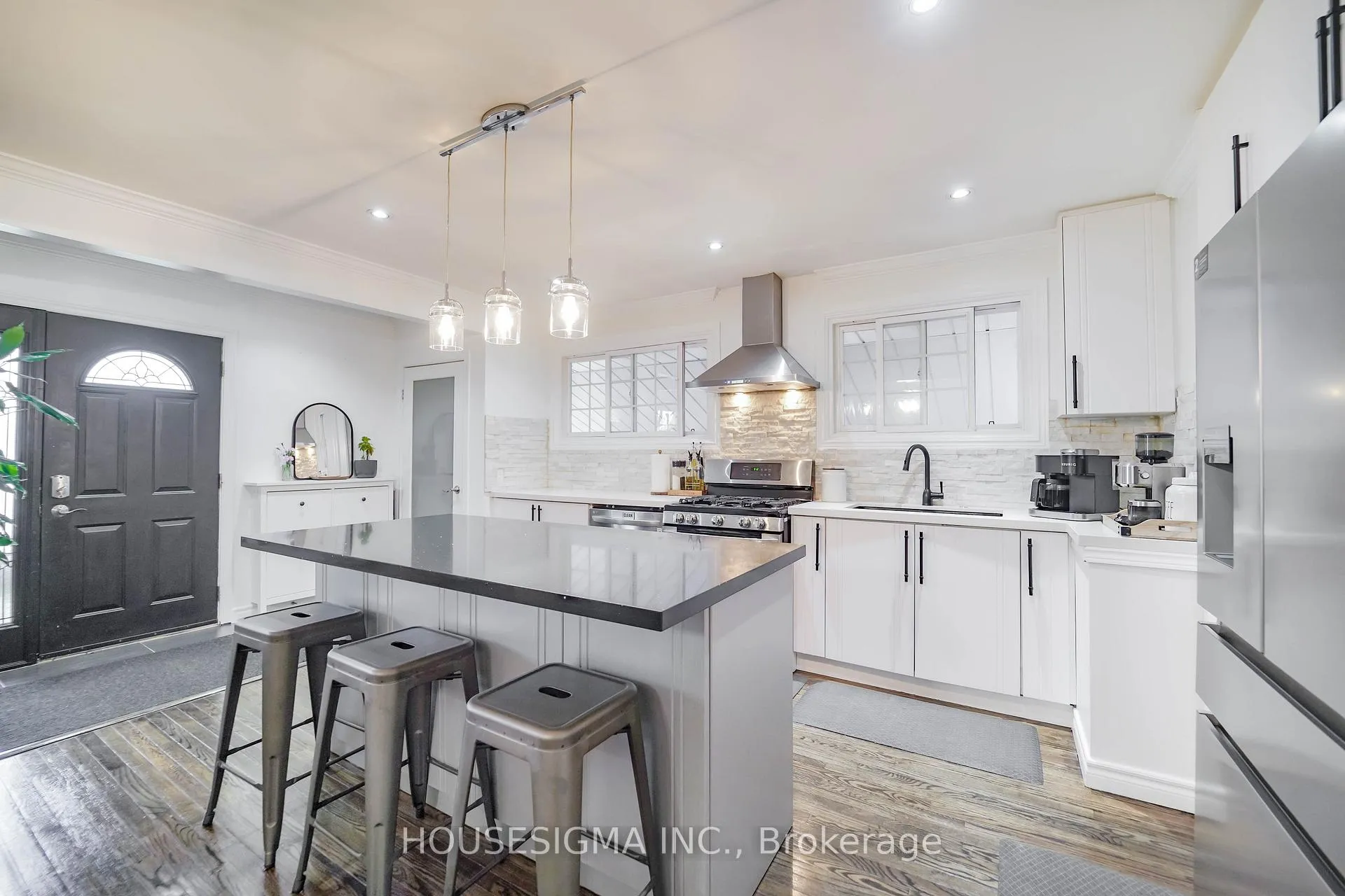 Photo 8 of 919 Central Park Boulevard N, Oshawa, Centennial — HOMEH