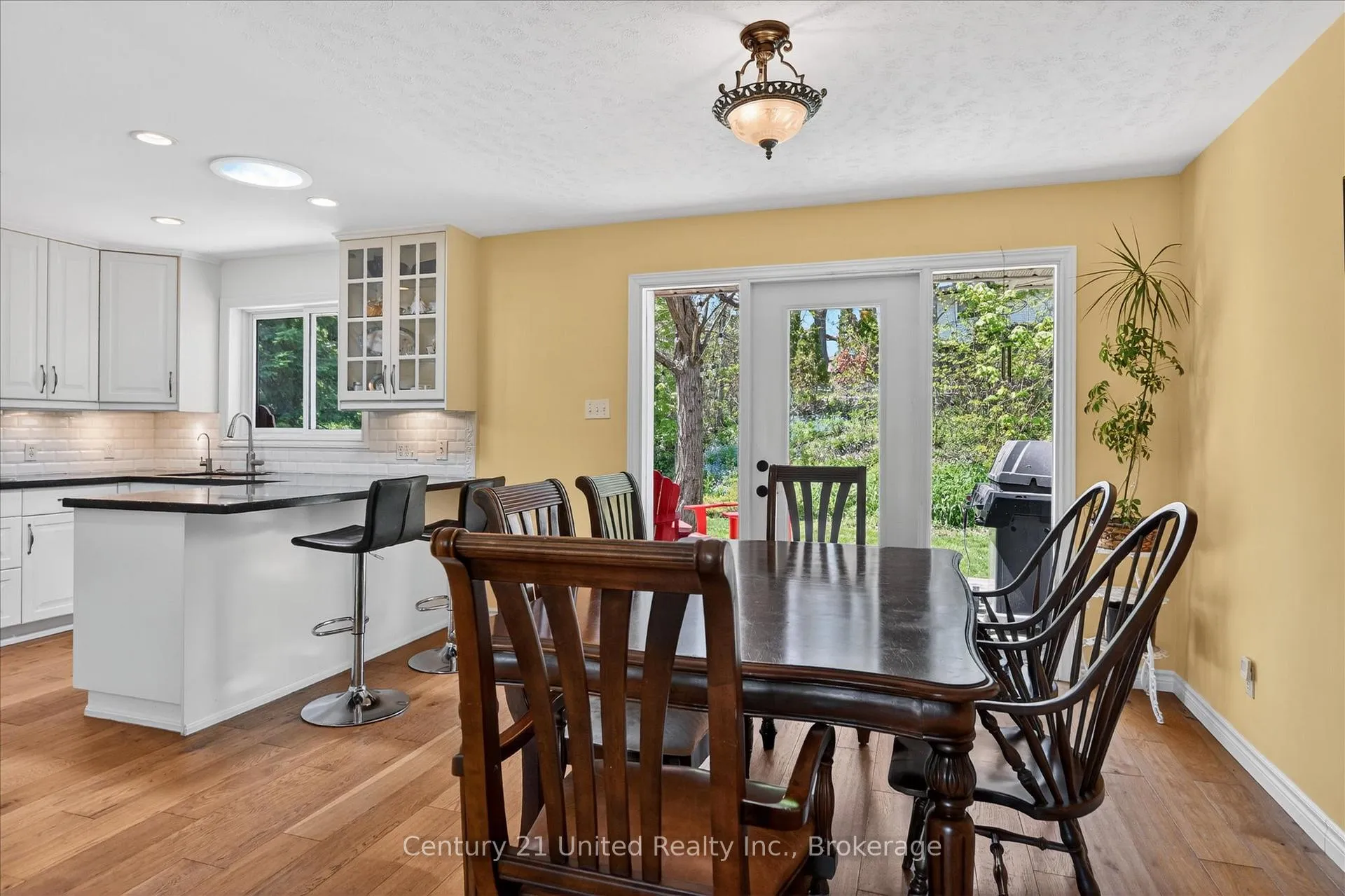 Photo 7 of 11 Crestwood Avenue, Peterborough, Monaghan Ward 2 — HOMEH