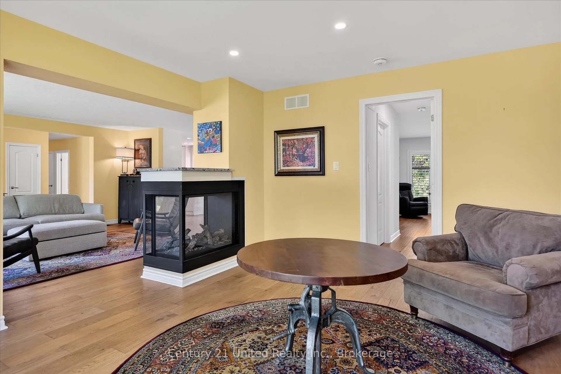 Photo 15 of 11 Crestwood Avenue, Peterborough, Monaghan Ward 2 — HOMEH