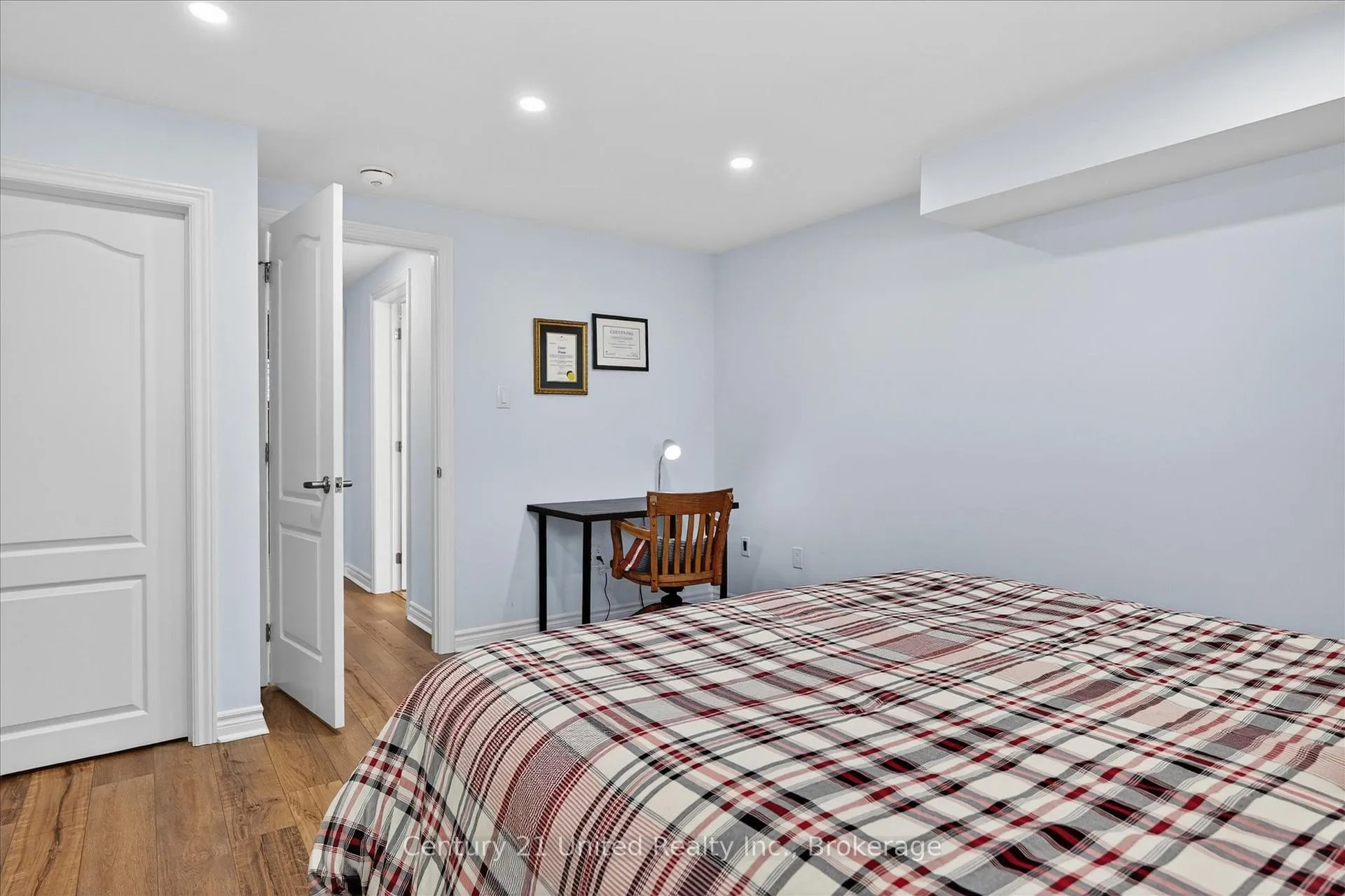Photo 33 of 11 Crestwood Avenue, Peterborough, Monaghan Ward 2 — HOMEH