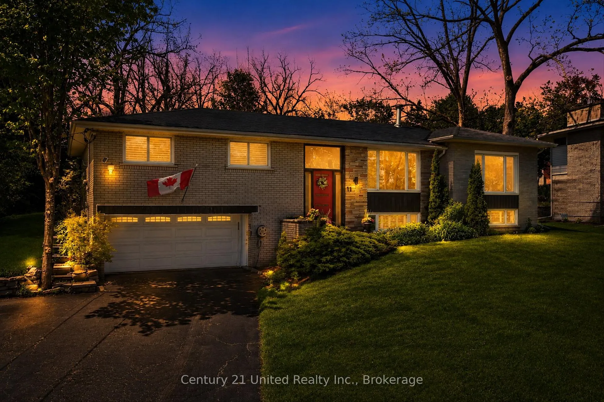 Photo 36 of 11 Crestwood Avenue, Peterborough, Monaghan Ward 2 — HOMEH