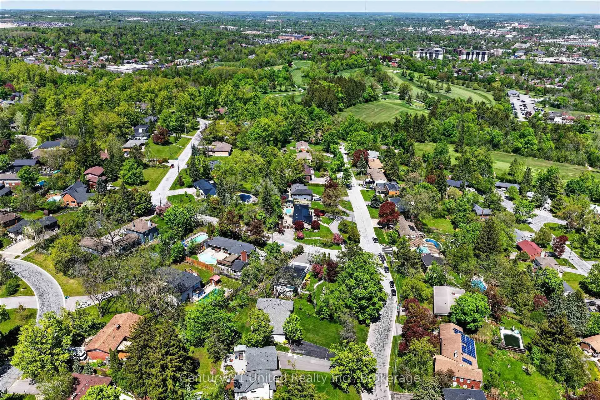 Photo 44 of 11 Crestwood Avenue, Peterborough, Monaghan Ward 2 — HOMEH