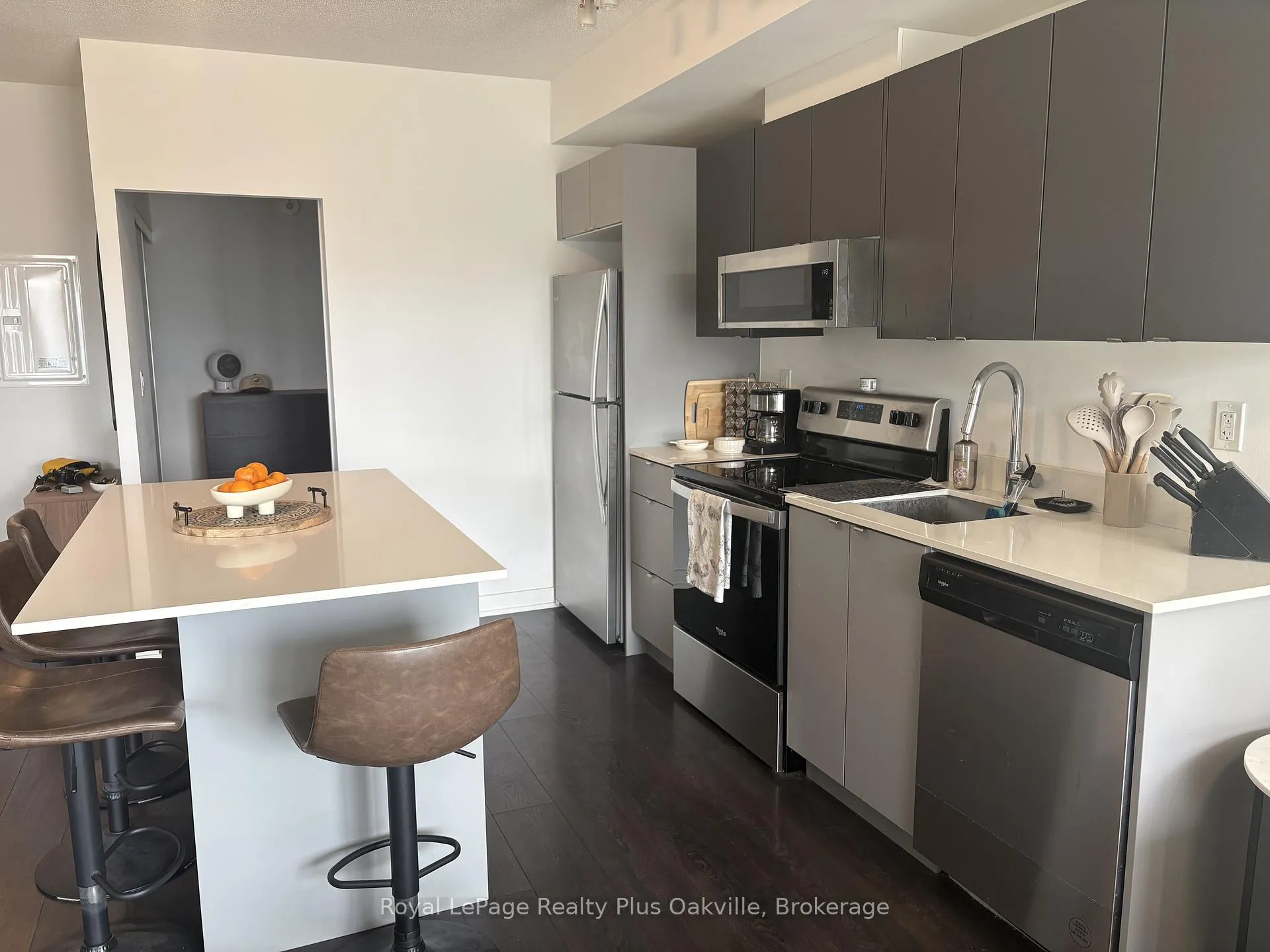 Photo 6 of Unit A202, 3210 Dakota Common, Burlington, Alton — HOMEH