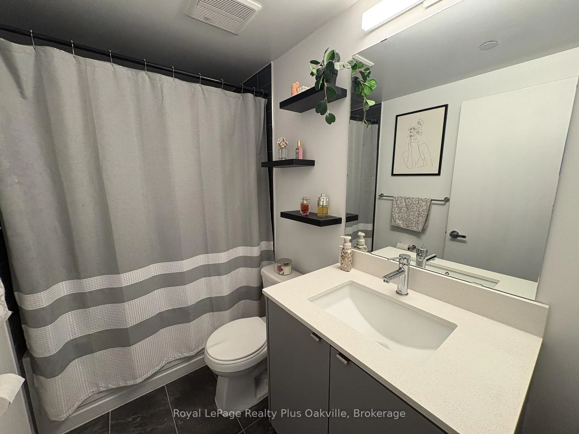 Photo 19 of Unit A202, 3210 Dakota Common, Burlington, Alton — HOMEH