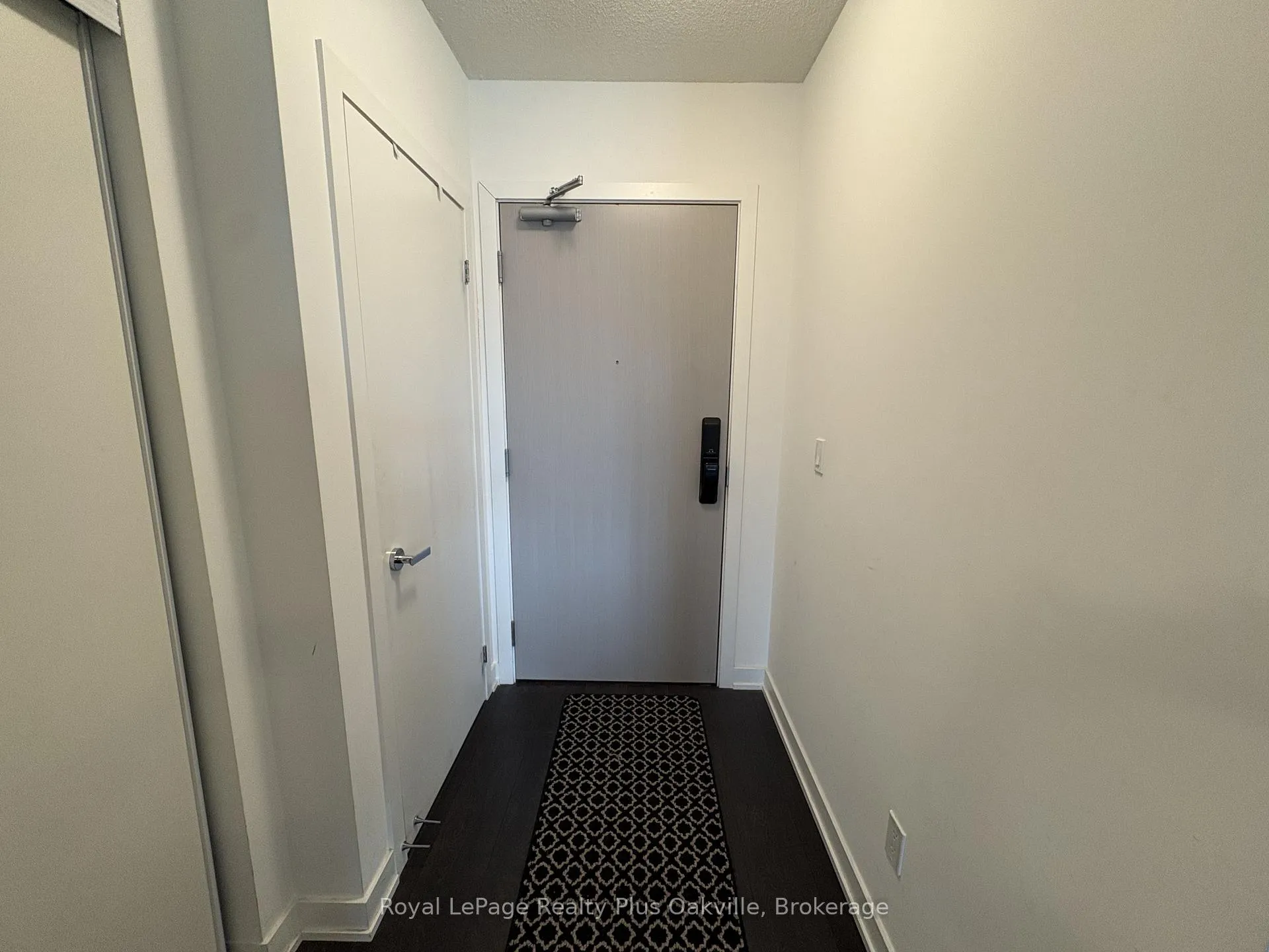 Photo 22 of Unit A202, 3210 Dakota Common, Burlington, Alton — HOMEH