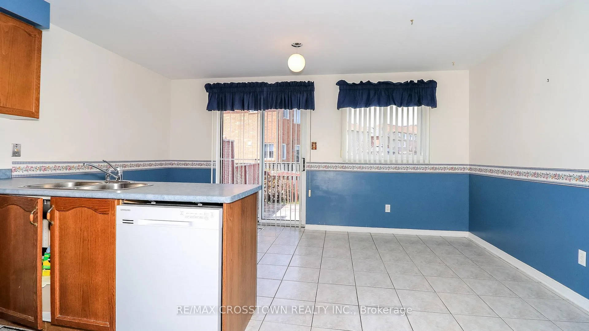 Photo 10 of 1840 Mill Street, Innisfil, Alcona — HOMEH