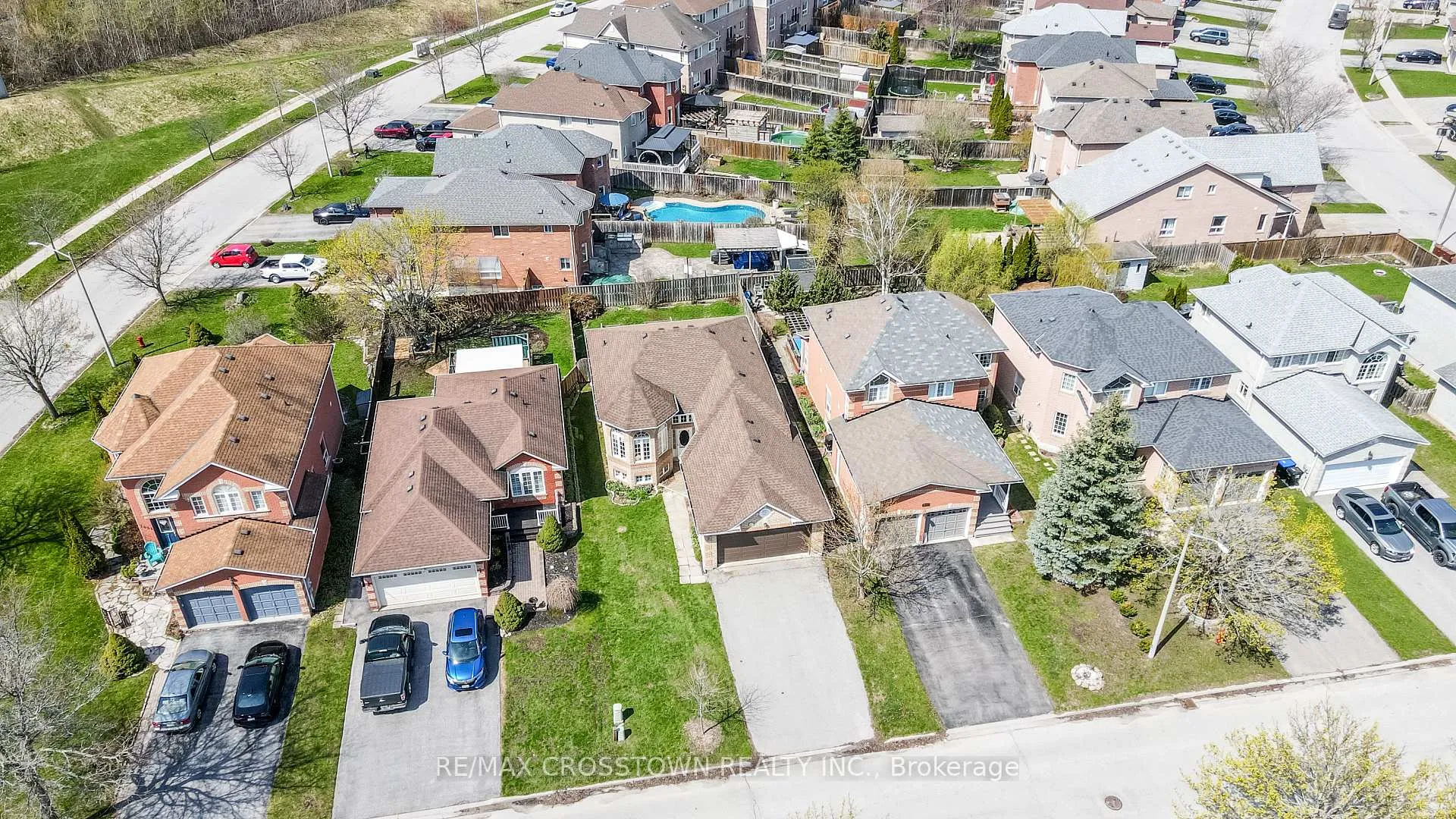 Photo 39 of 1840 Mill Street, Innisfil, Alcona — HOMEH