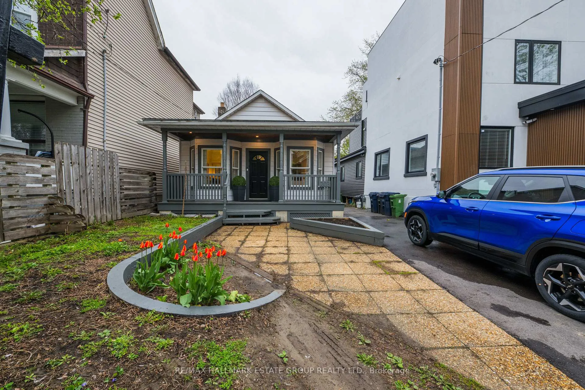Photo 2 of 203 Rhodes Avenue, Toronto, Greenwood-Coxwell — HOMEH