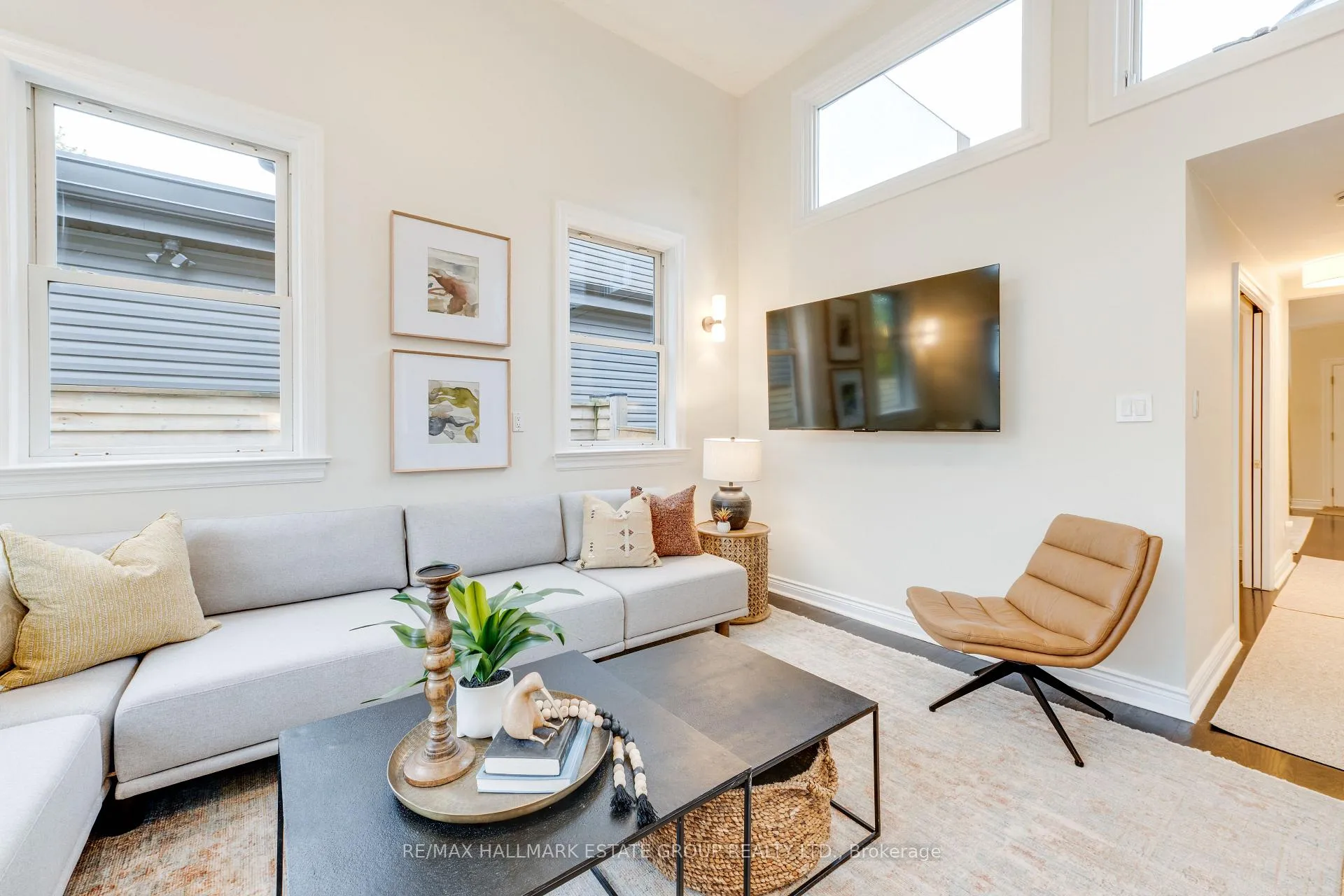 Photo 10 of 203 Rhodes Avenue, Toronto, Greenwood-Coxwell — HOMEH