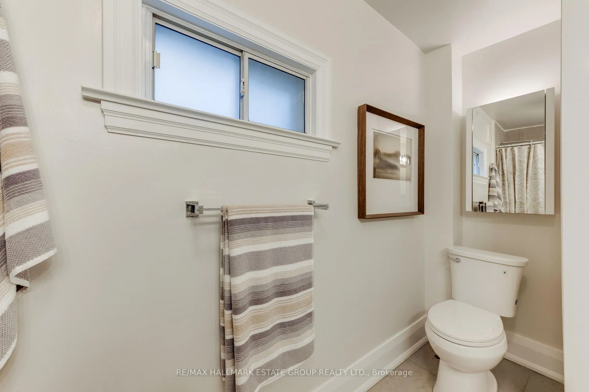 Photo 22 of 203 Rhodes Avenue, Toronto, Greenwood-Coxwell — HOMEH