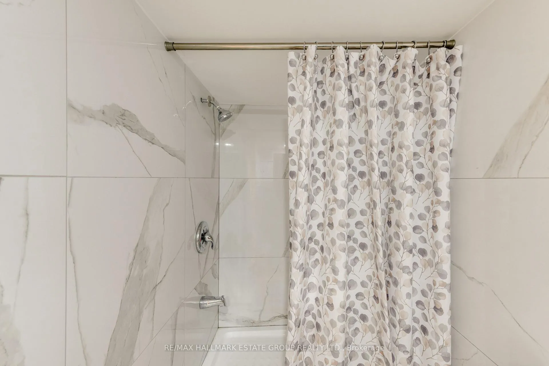 Photo 40 of 203 Rhodes Avenue, Toronto, Greenwood-Coxwell — HOMEH